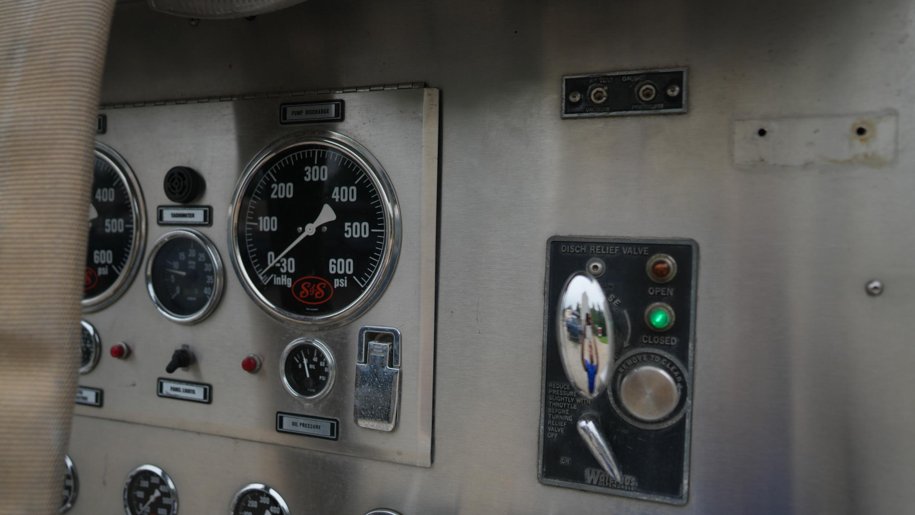 1996 S&S Mack Pumper Tanker - image 150