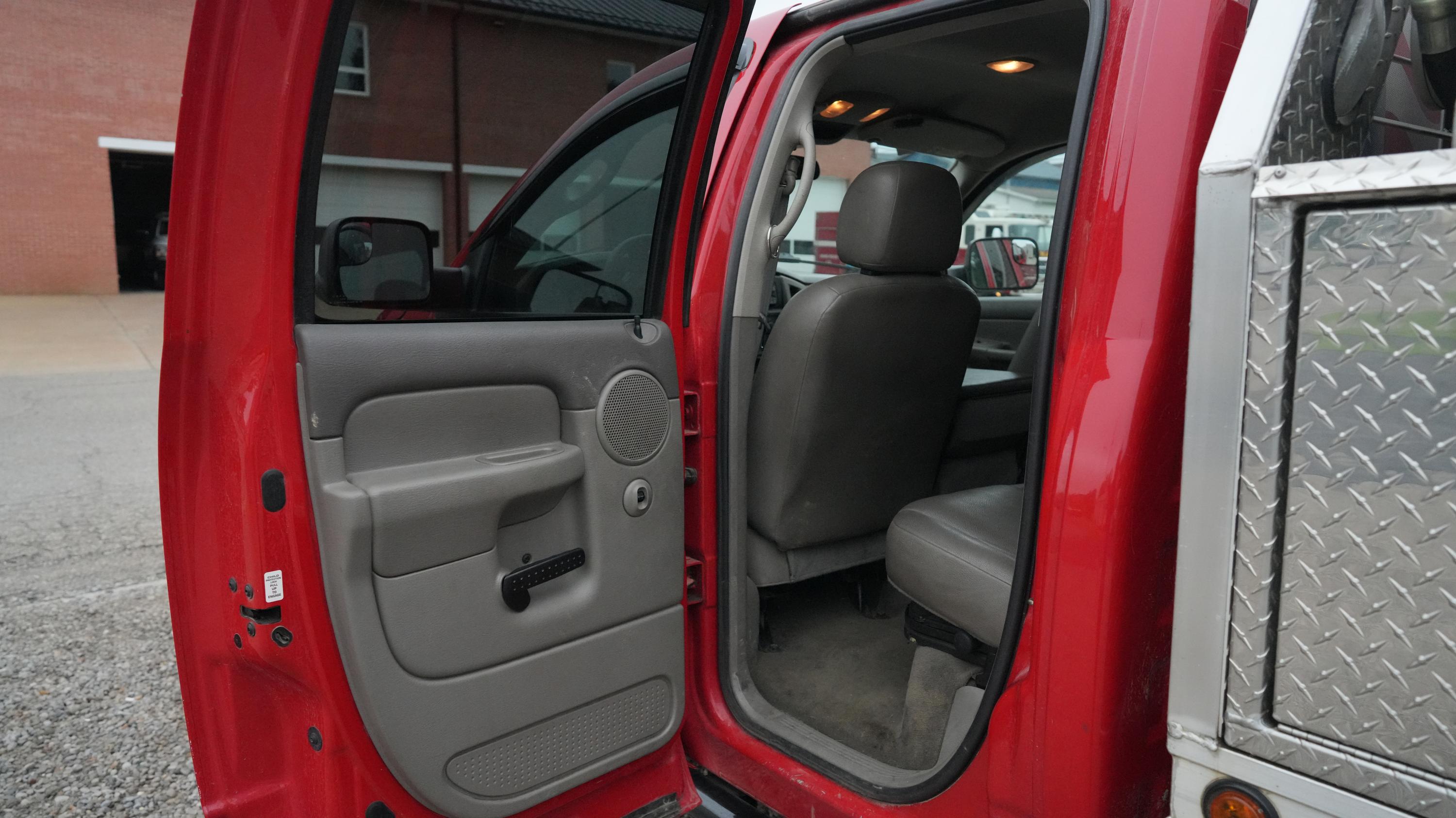 2002 Dodge 2500 4x4 Brush Truck - image 104