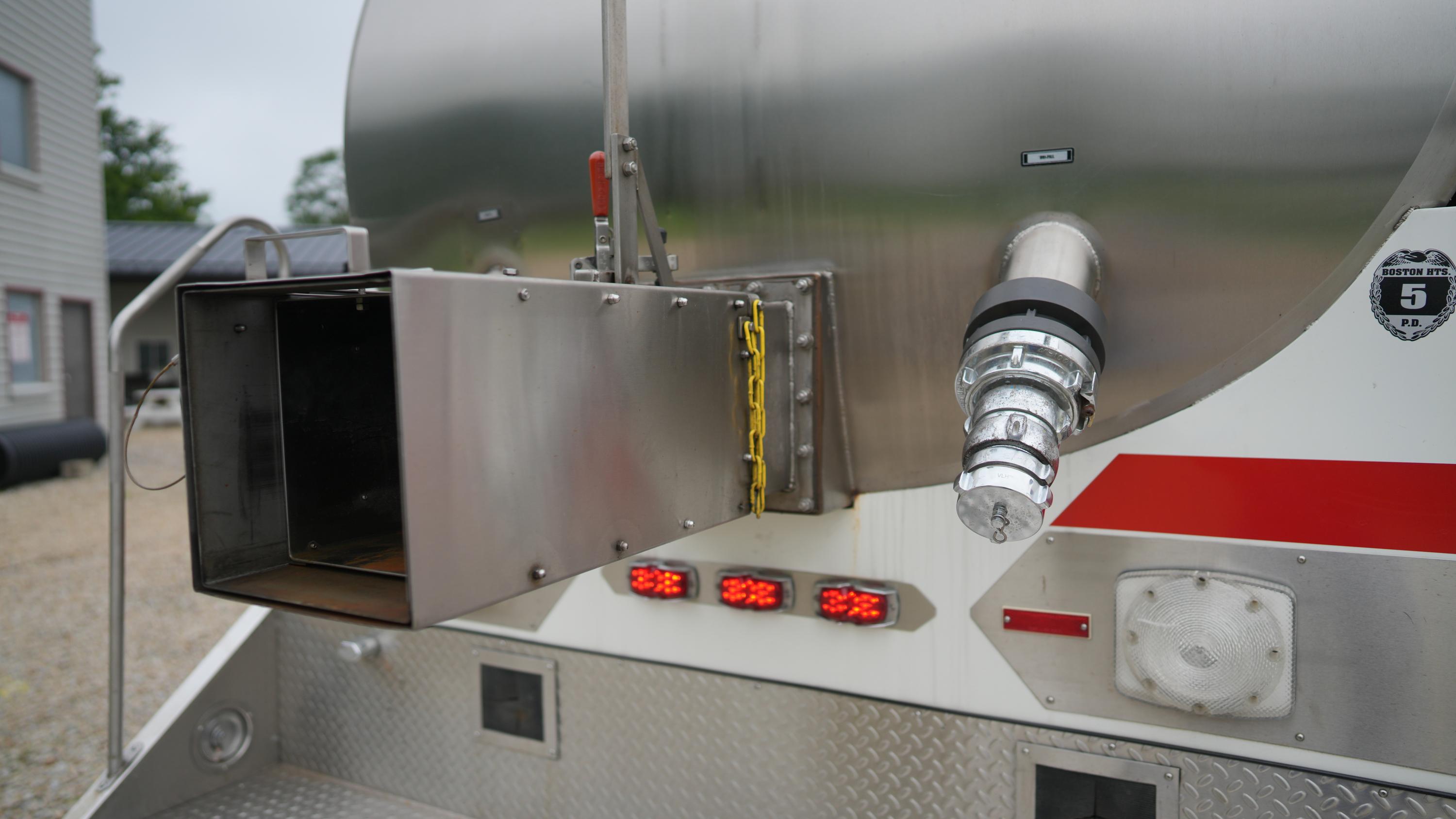 1996 S&S Mack Pumper Tanker - image 143