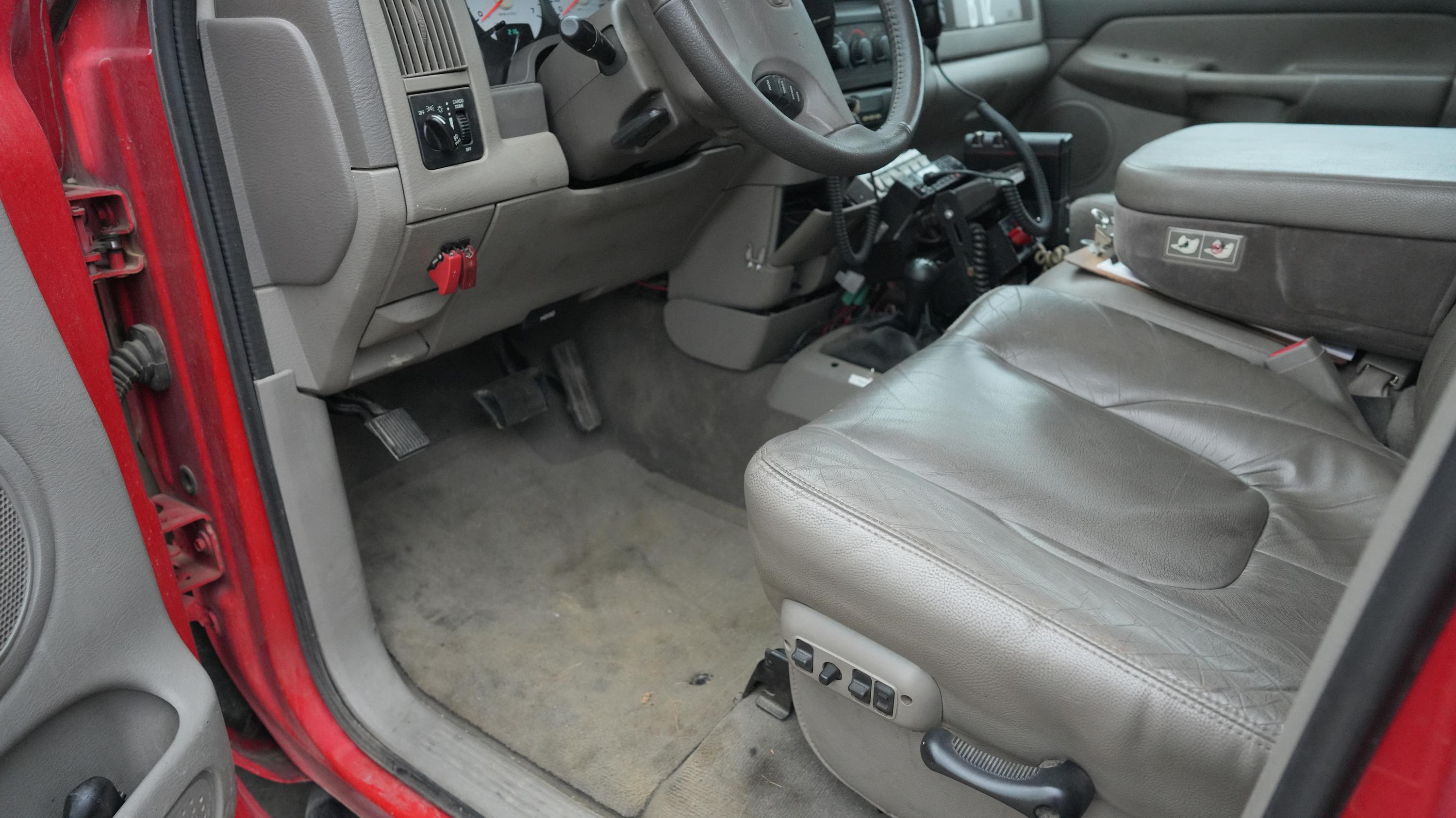 2002 Dodge 2500 4x4 Brush Truck - image 89
