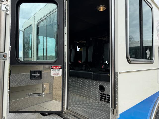 1993 Pierce Rear Door Dash Custom Pumper - image 15