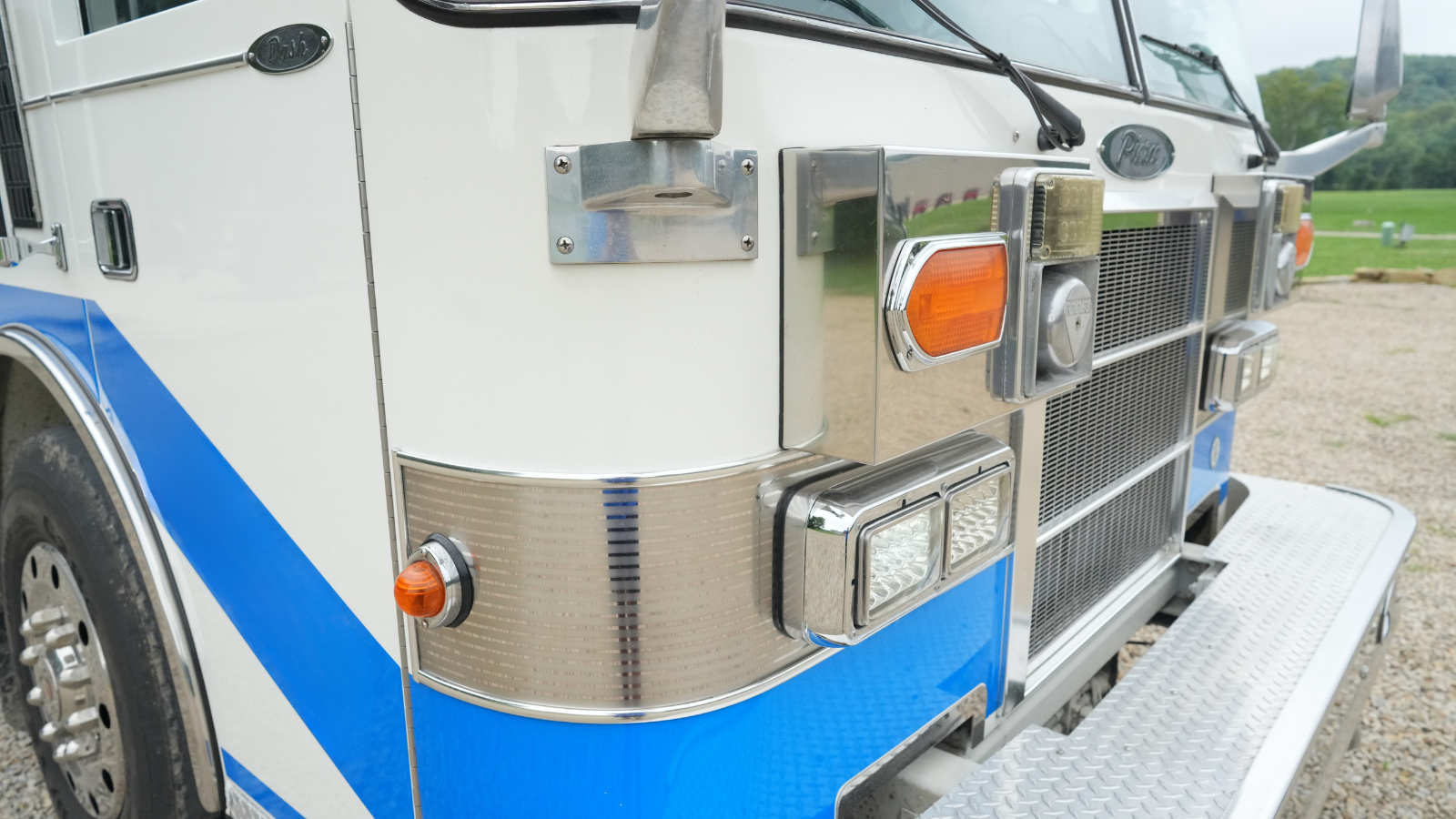 1993 Pierce Rear Door Dash Custom Pumper - image 5