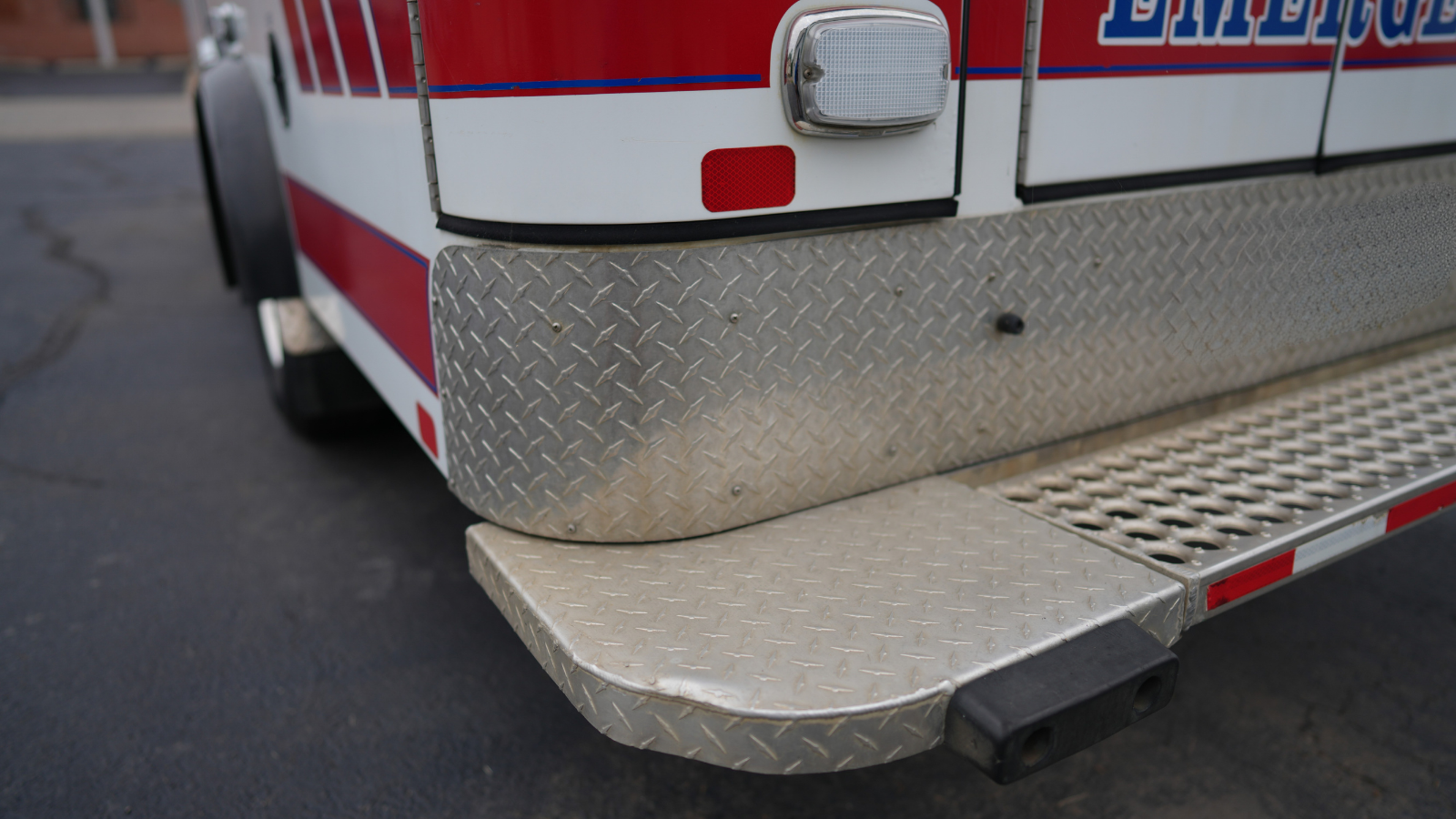 2014 Crestline Chevrolet Type III Ambulance - image 12