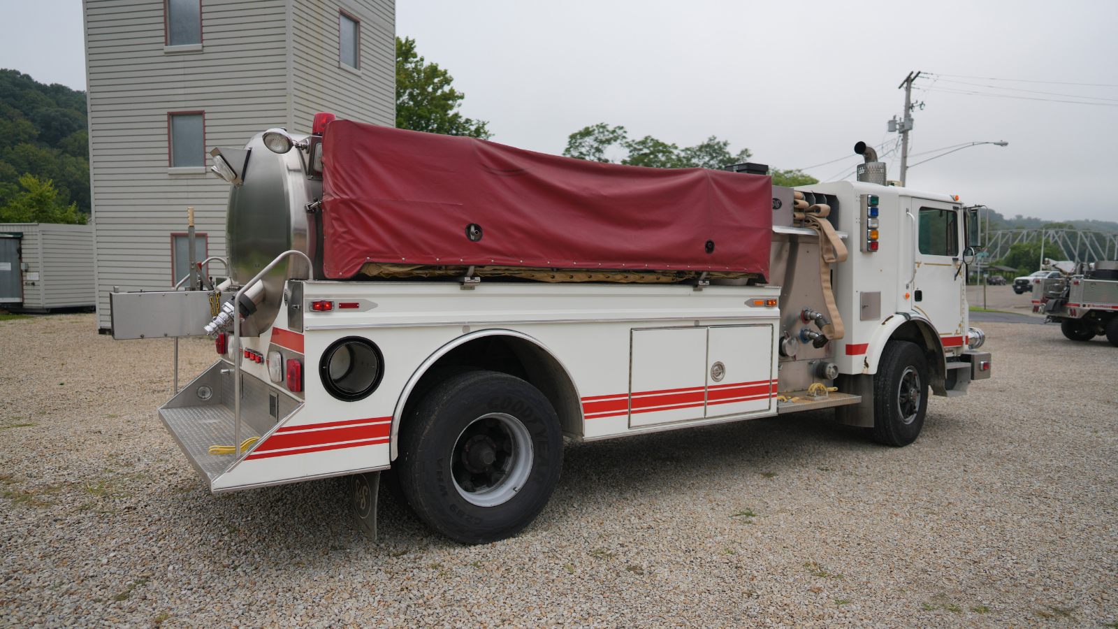 1996 S&S Mack Pumper Tanker - image 5