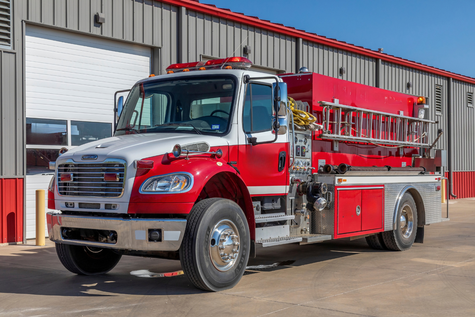 2005 Freightliner Tanker - image 8