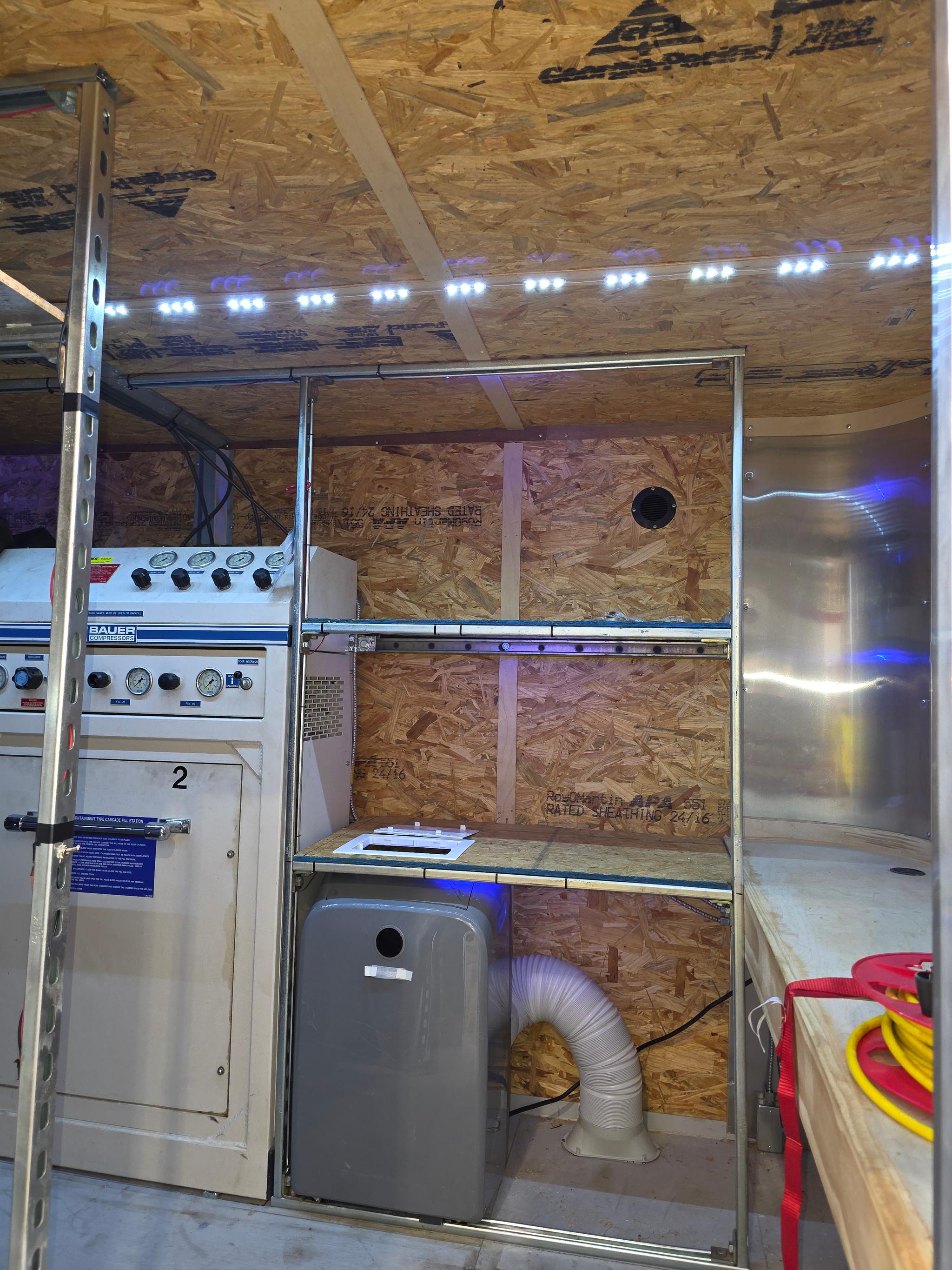 Rehab/Command Trailer - image 5