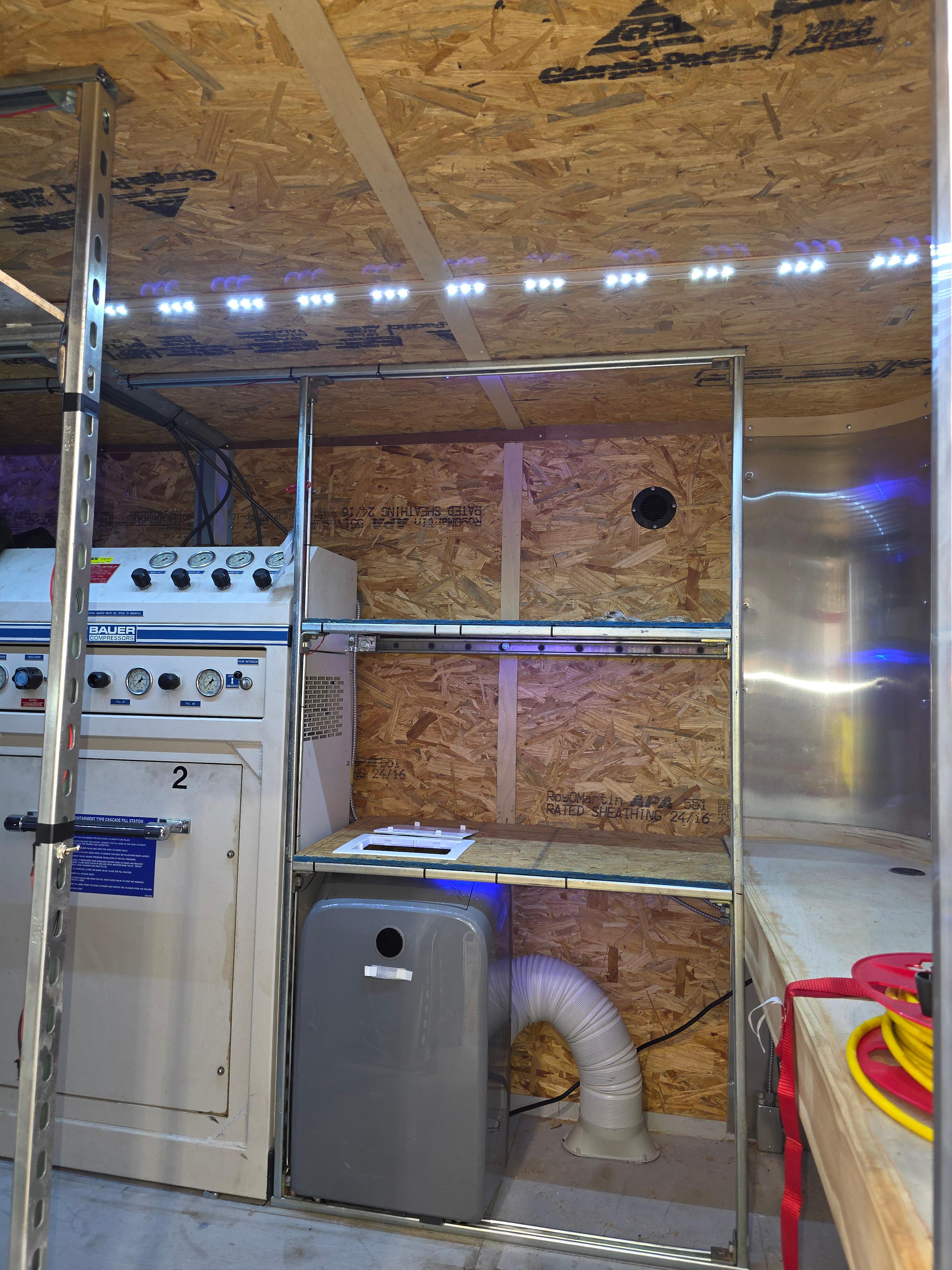 Rehab/Command Trailer - image 5