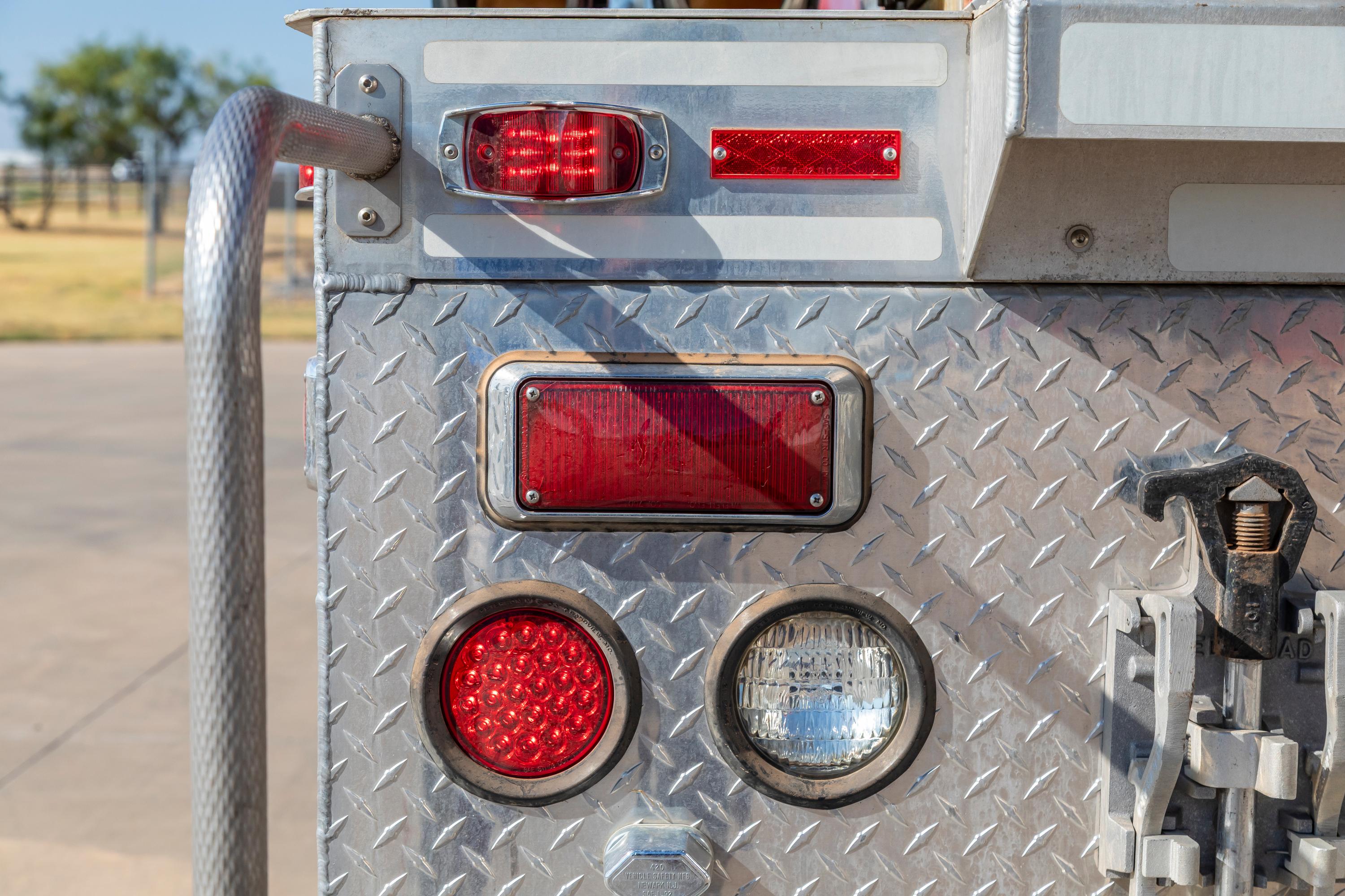 2005 Freightliner Tanker - image 99