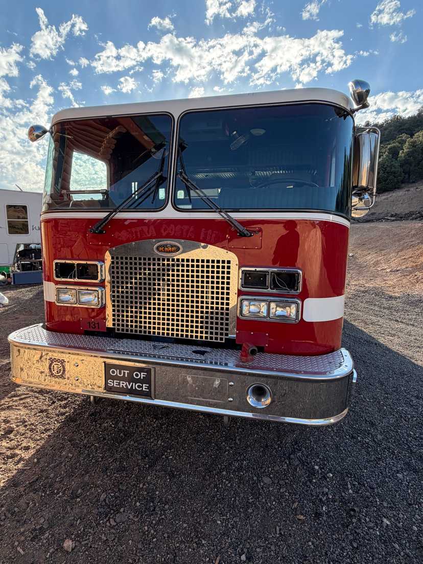 2002 KME Predator Pumper — photo 2