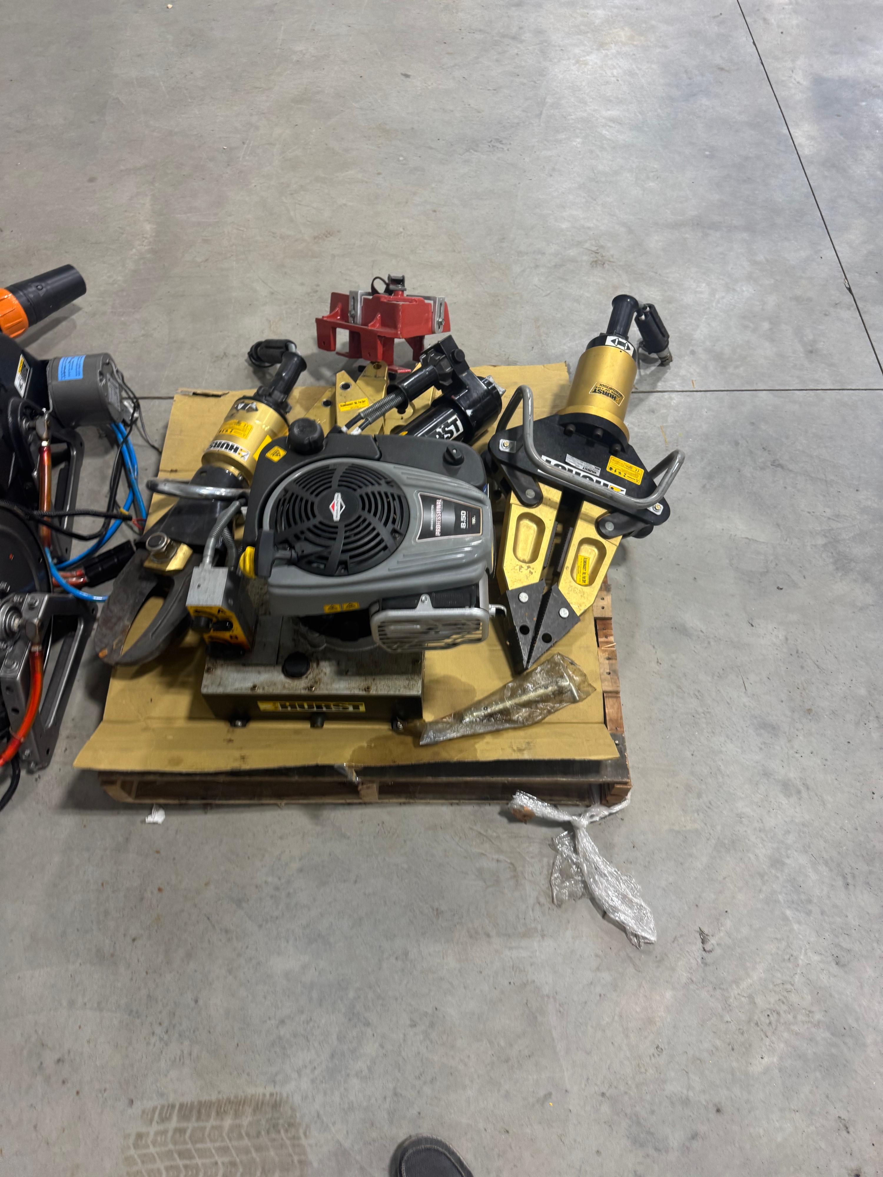 Hurst Hydraulic Rescue Set - image 4