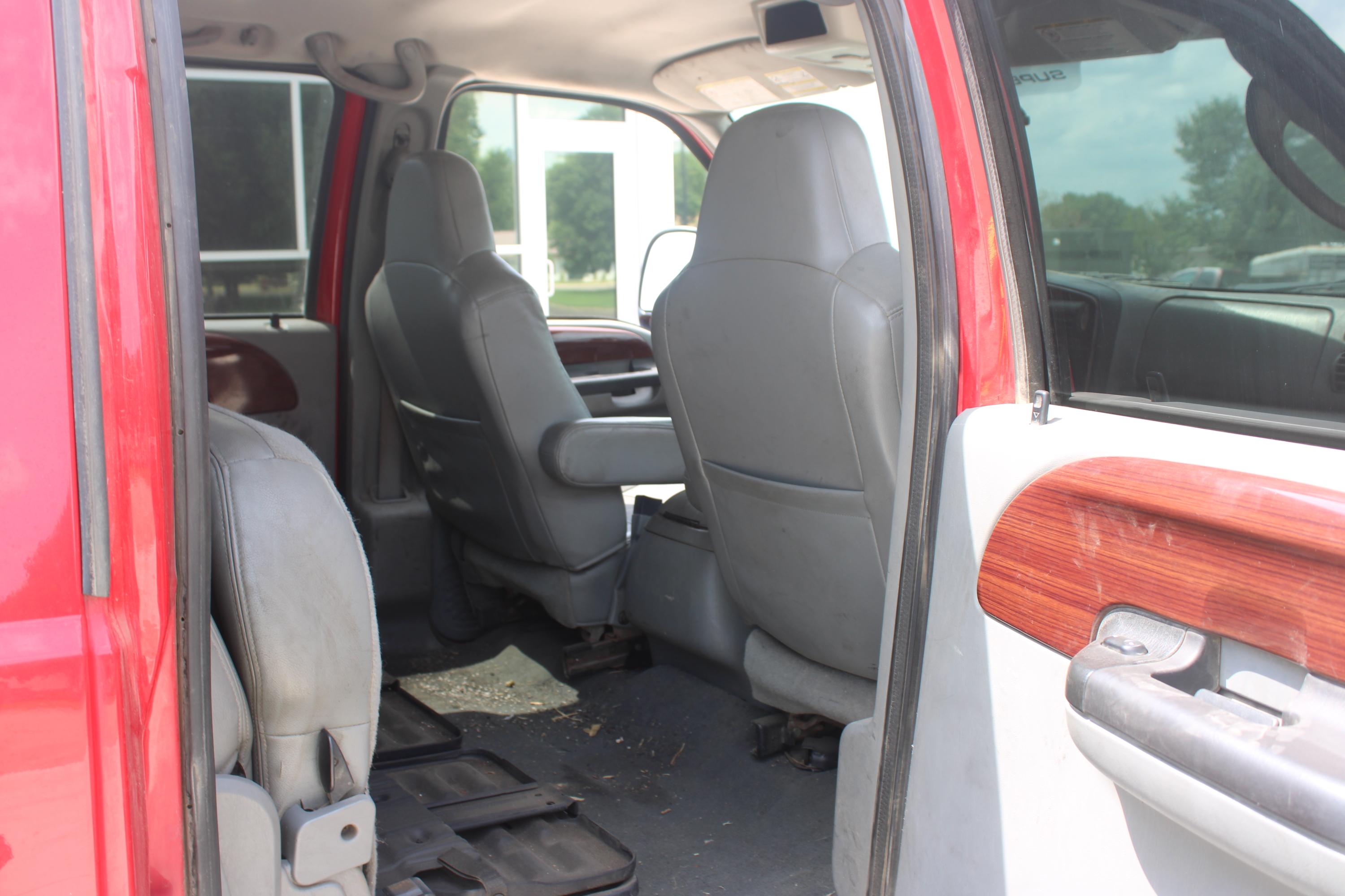 2005 Ford F-250 Brush Truck - image 10