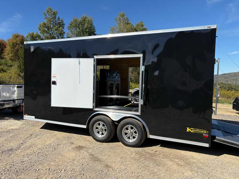 2025 Custom Air Trailer — photo 7