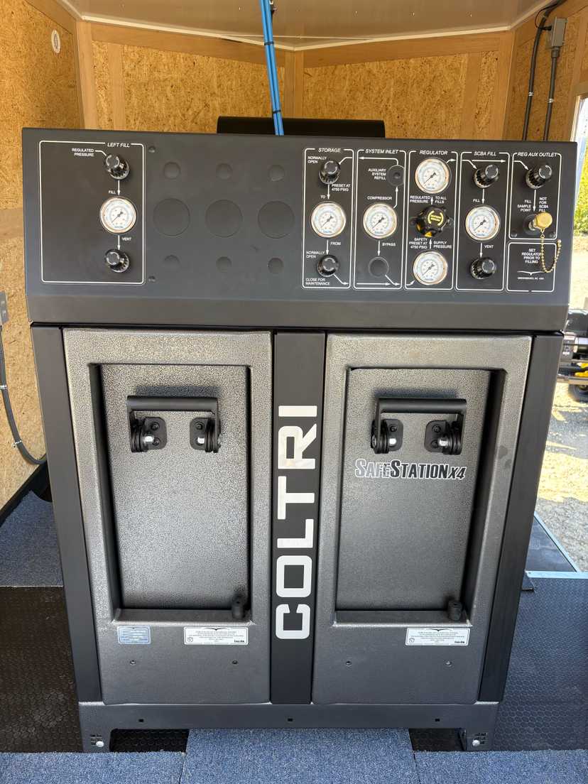 2025 Custom Air Trailer — photo 4