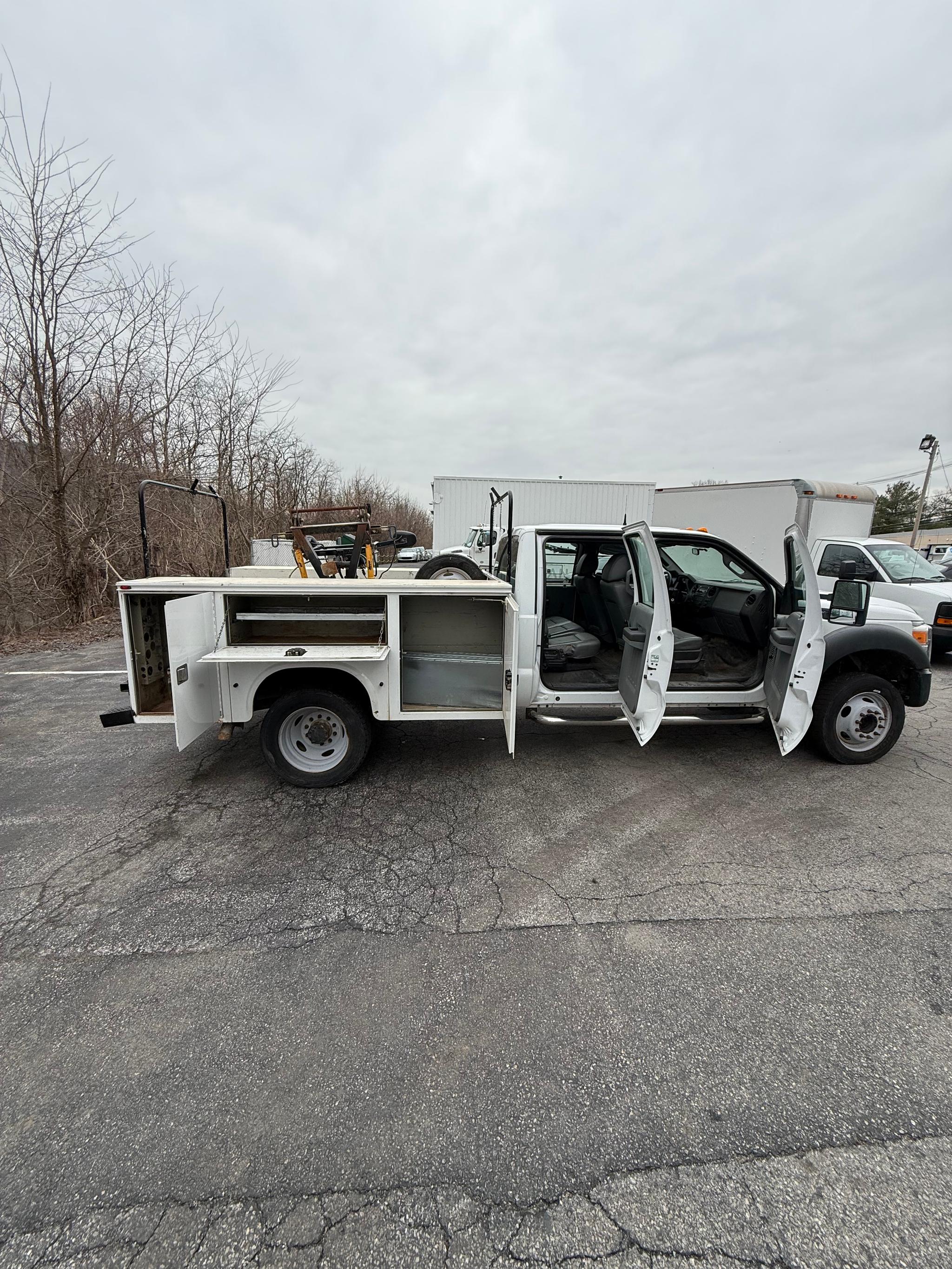 Service Truck - image 1