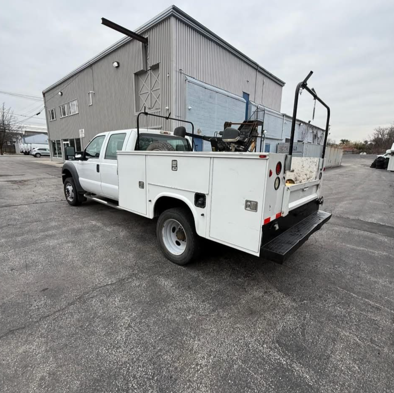 2012 Ford F-550 Utility with Meyer Plow - image 4