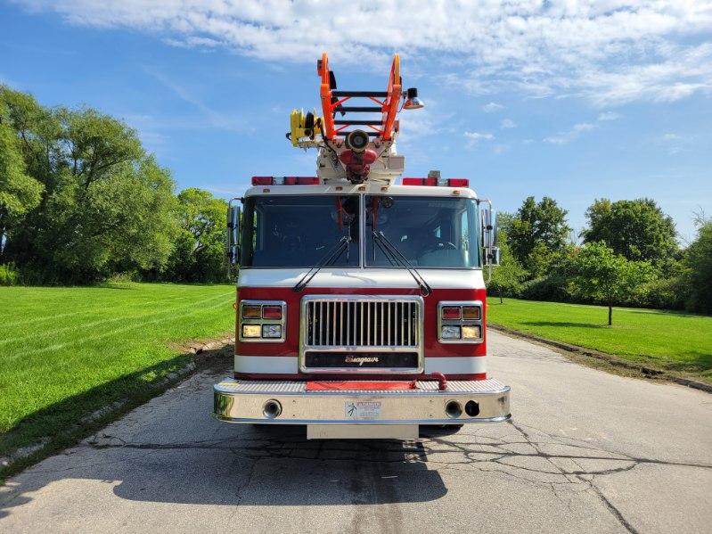 2006 Seagrave Concorde 100' Quint - image 3