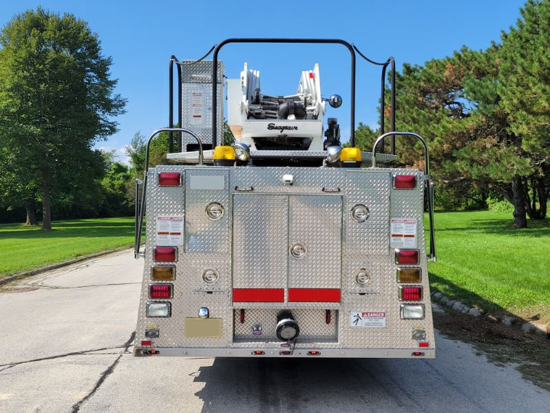 2006 Seagrave Concorde 100' Quint - image 15