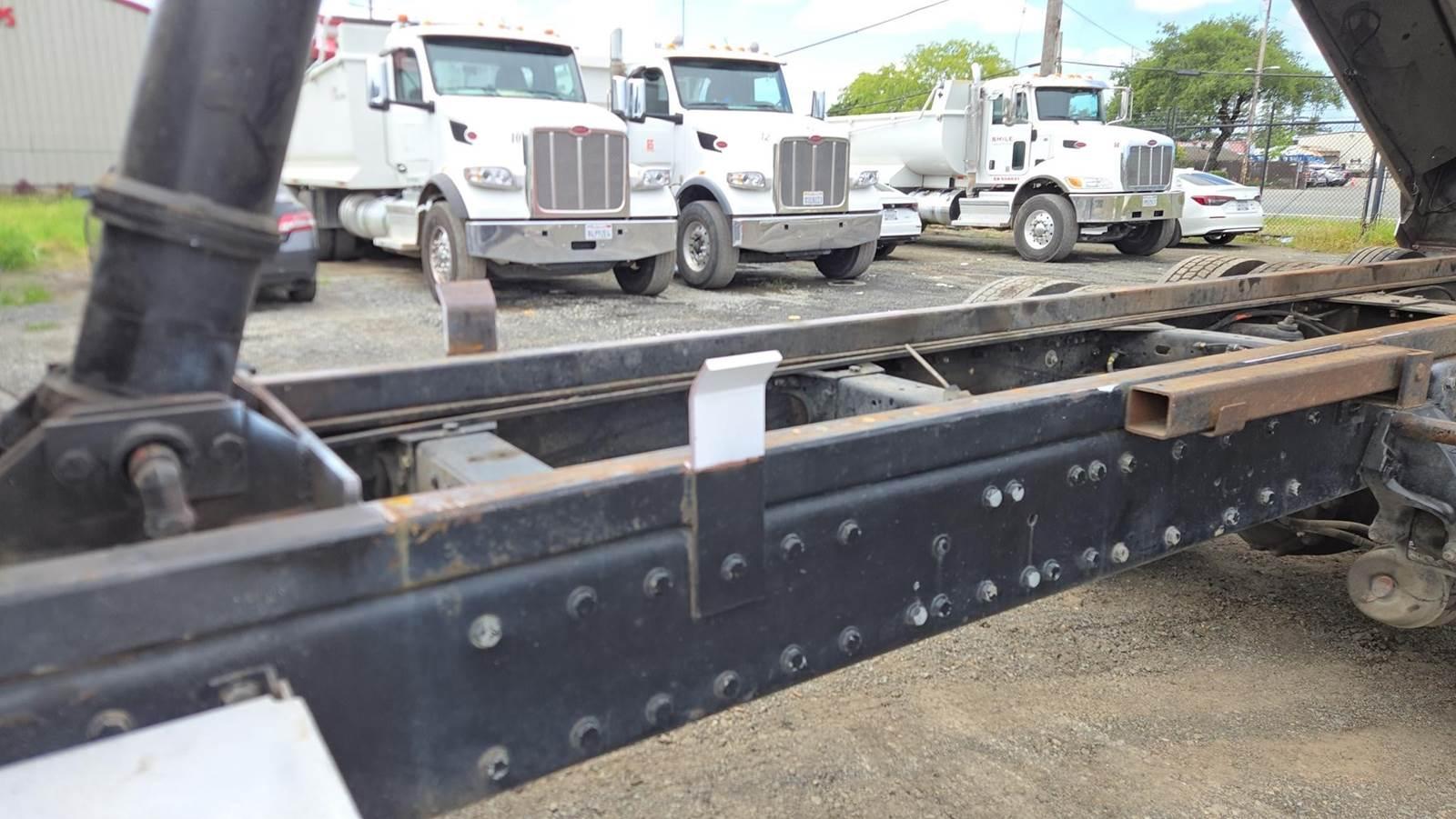 2013 Peterbilt 386 Dump Truck - image 18