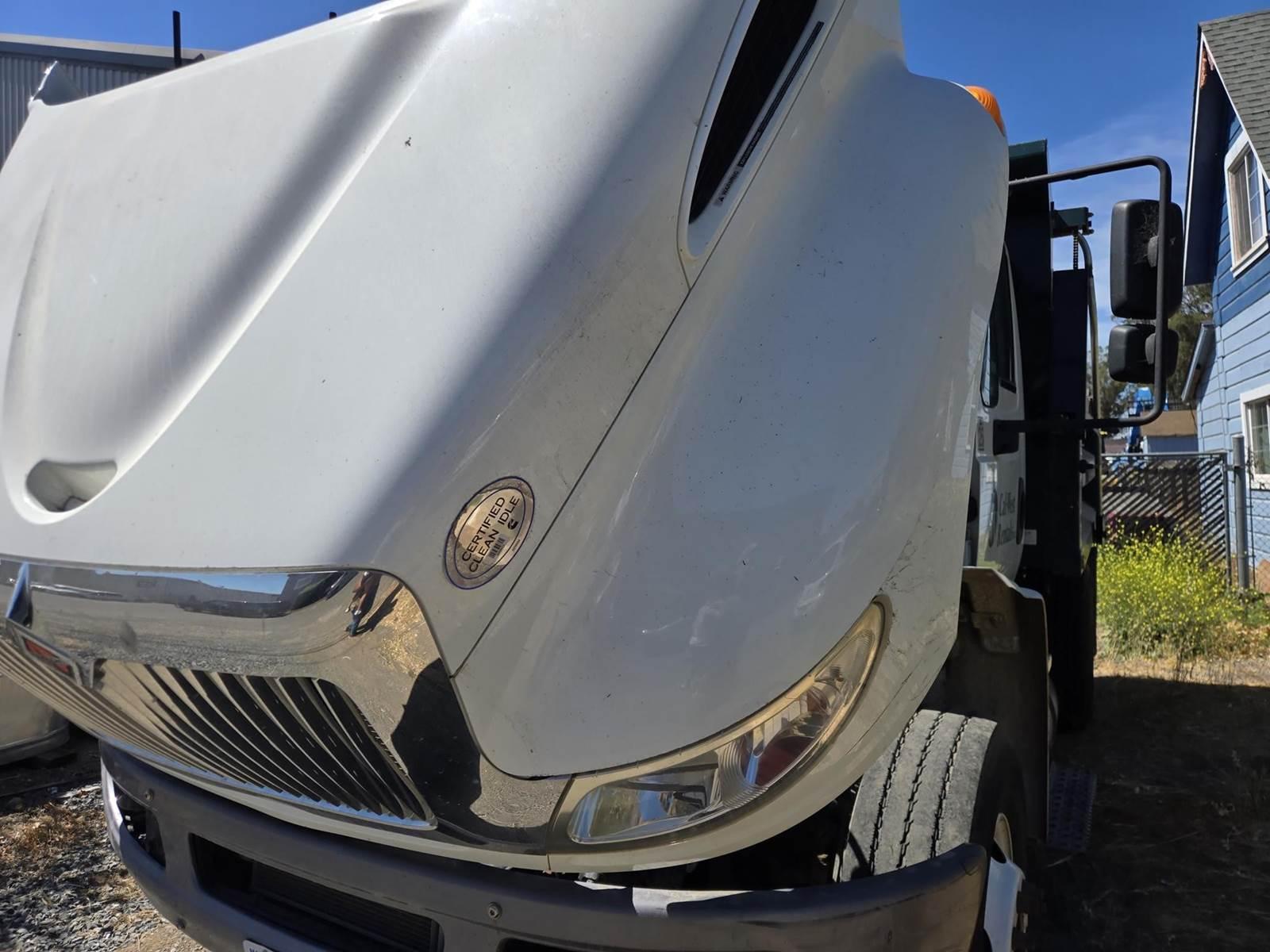 2020 International DuraStar 4300 Dump Truck - image 31
