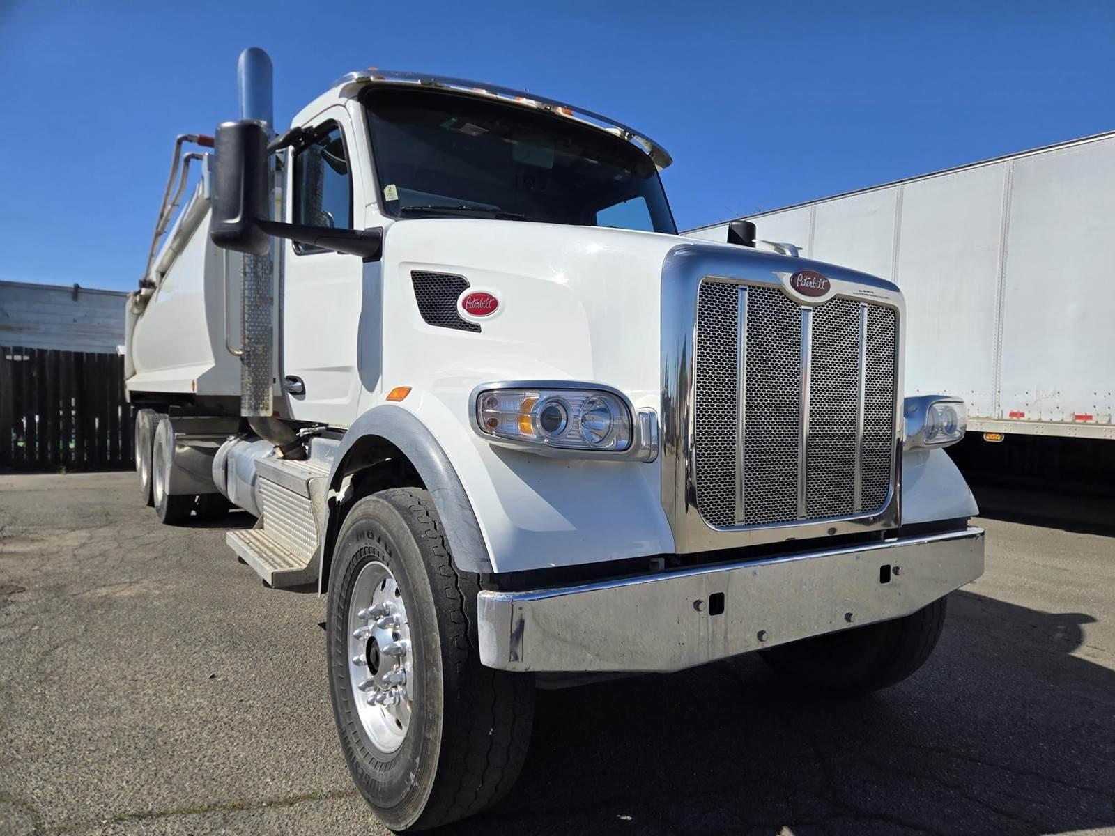 2023 Peterbilt 567 Dump Truck - image 6