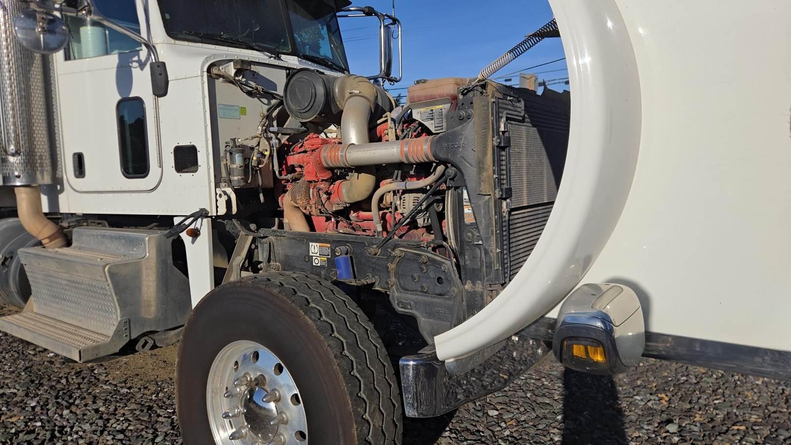2018 Peterbilt 367 Dump Truck - image 35