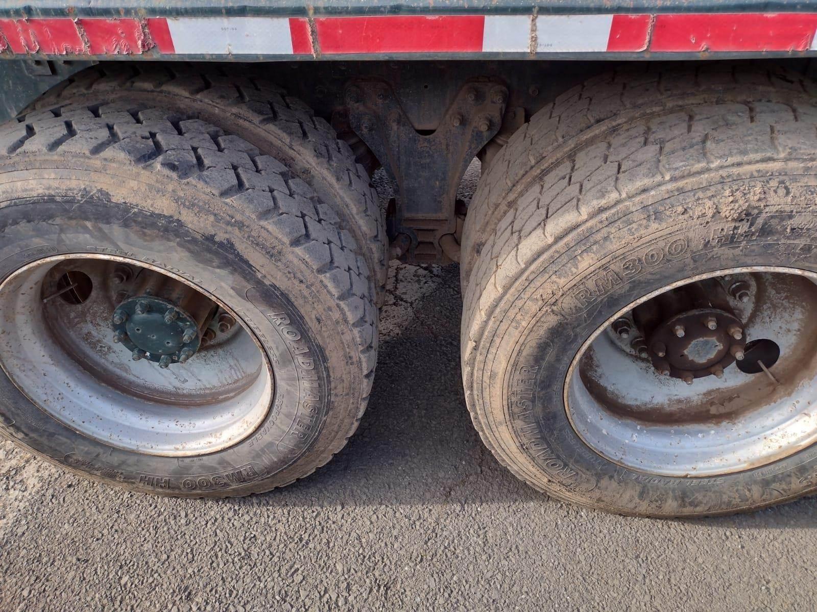 1995 Kenworth T800 Dump Truck - image 76
