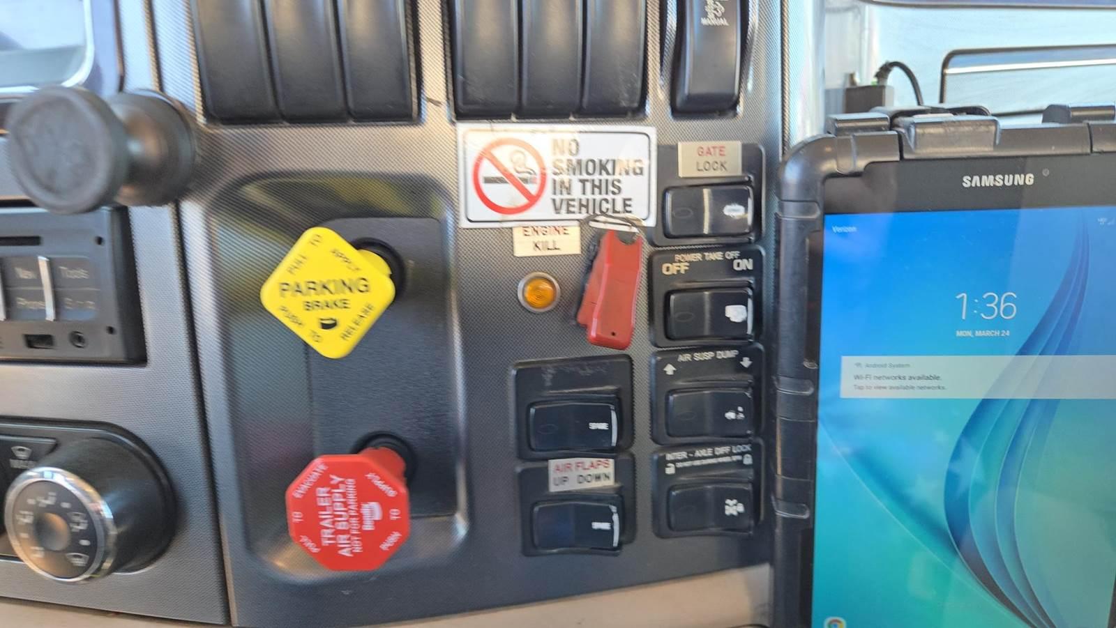2015 Peterbilt 579 Dump Truck - image 69