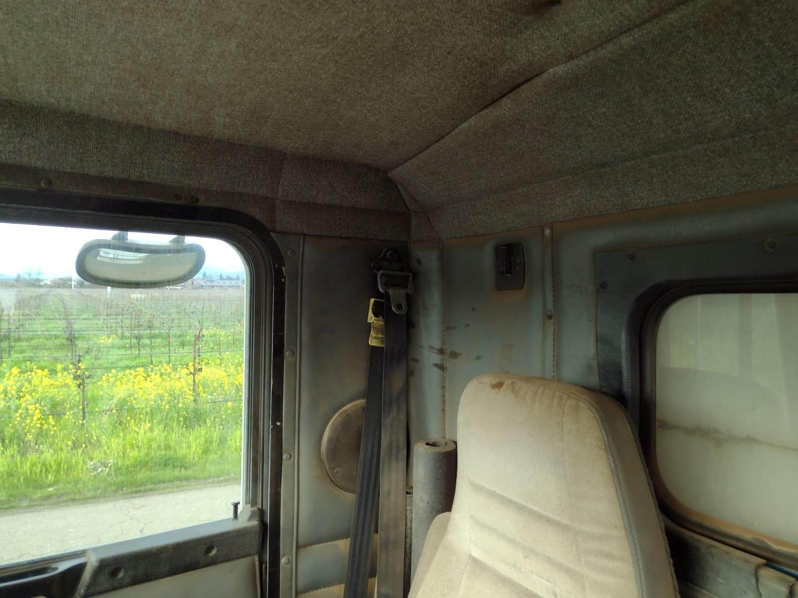 1995 Kenworth T800 Dump Truck - image 38