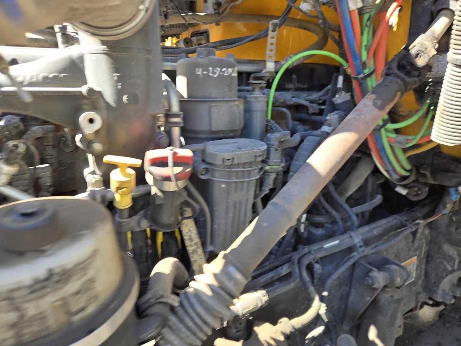 2018 Kenworth T680 Dump Truck - image 39