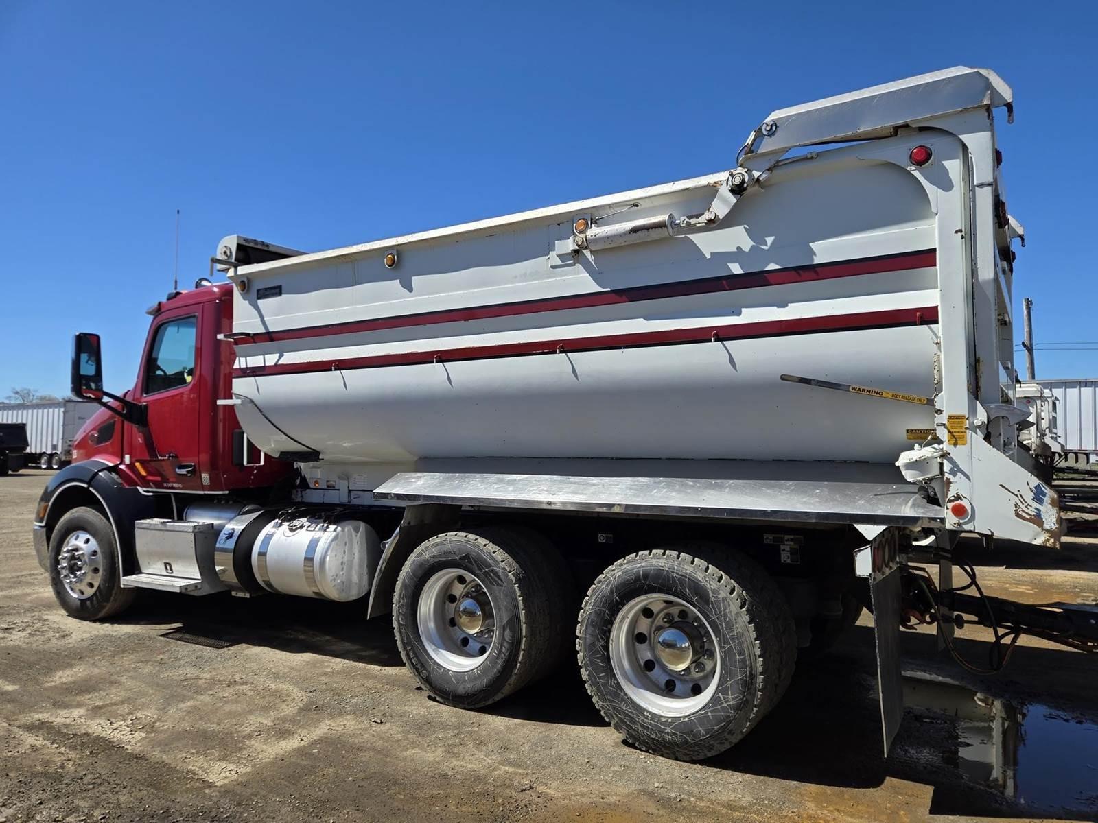 2015 Peterbilt 579 Dump Truck - image 46