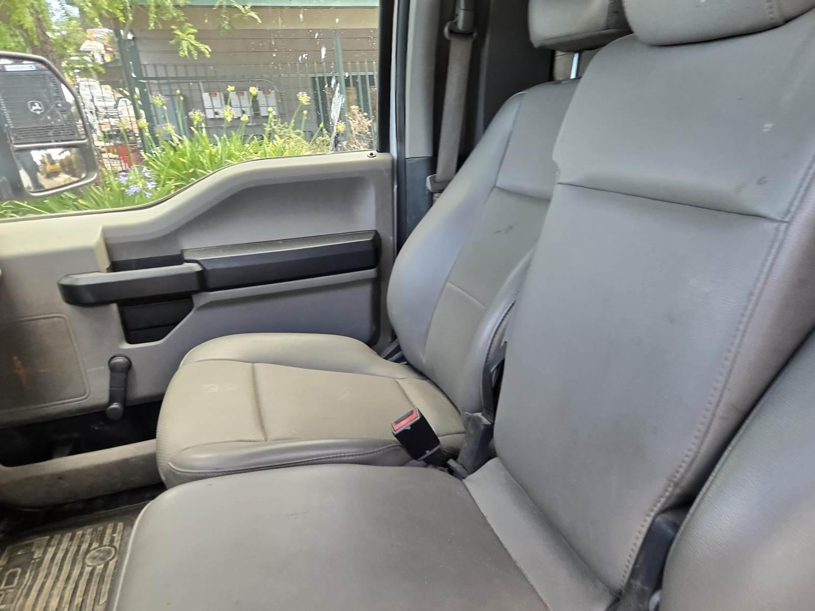 2019 Ford F-550 4x4 Dump Truck - image 28