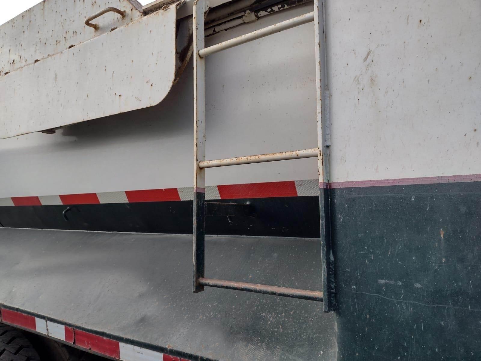 1995 Kenworth T800 Dump Truck - image 31