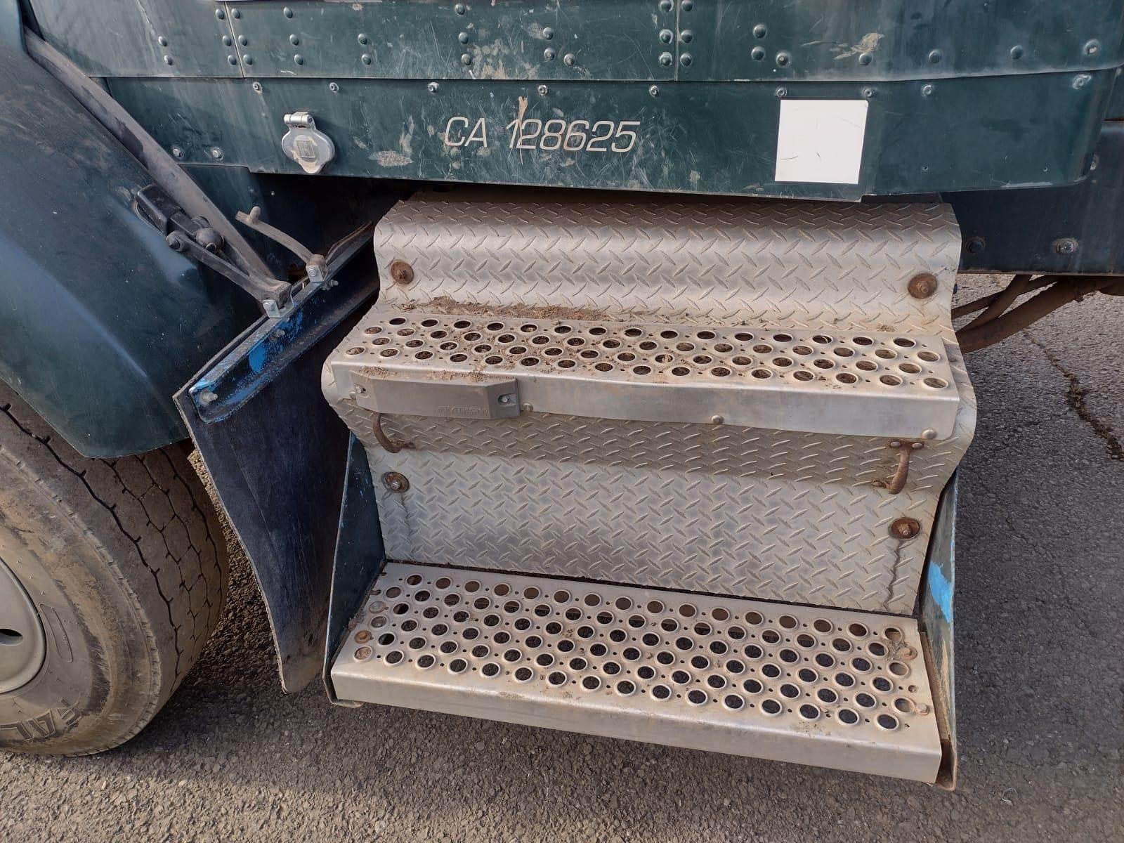 1995 Kenworth T800 Dump Truck - image 68