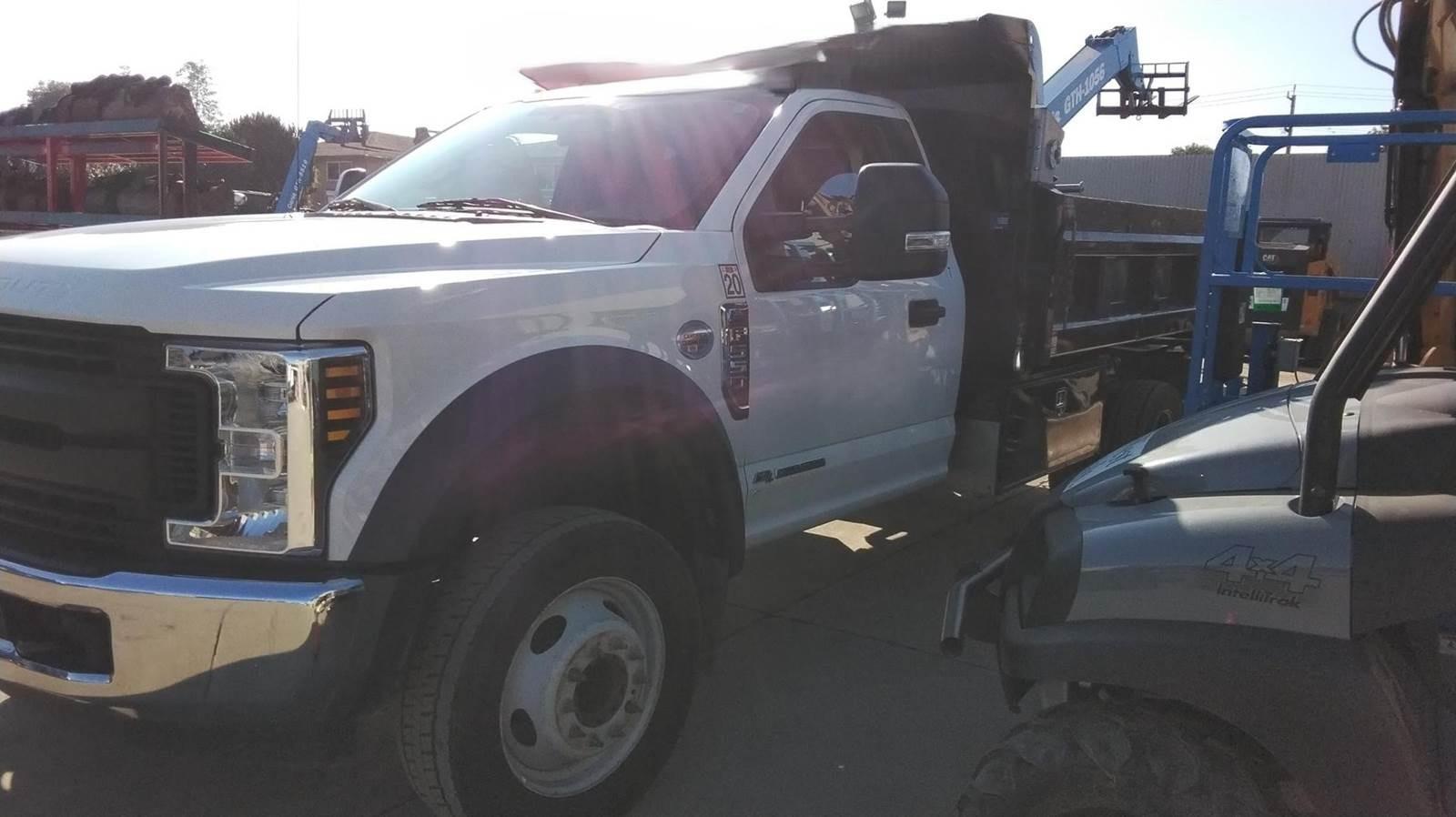 2019 Ford F-550 Dump Truck - image 1