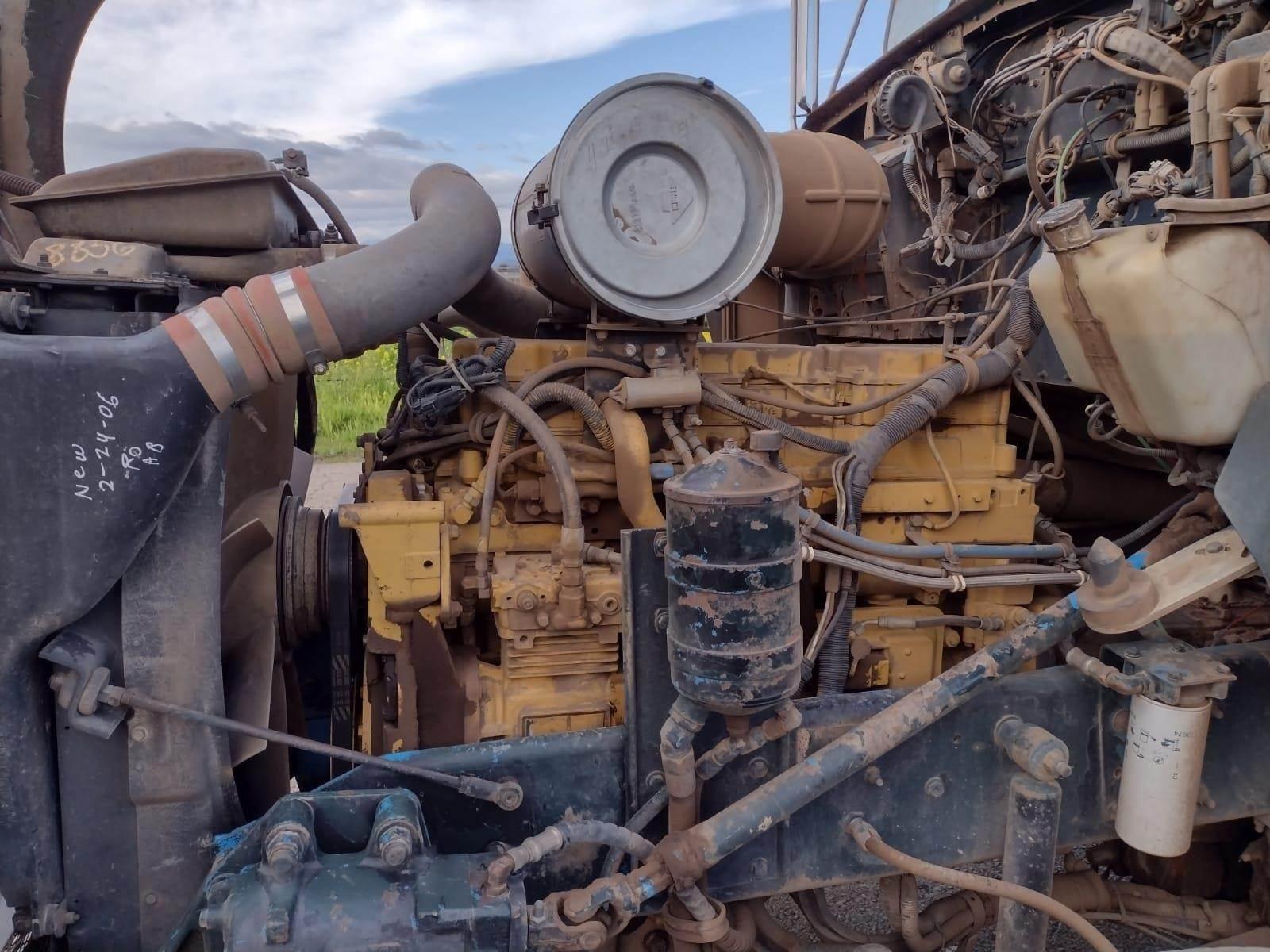 1995 Kenworth T800 Dump Truck - image 27