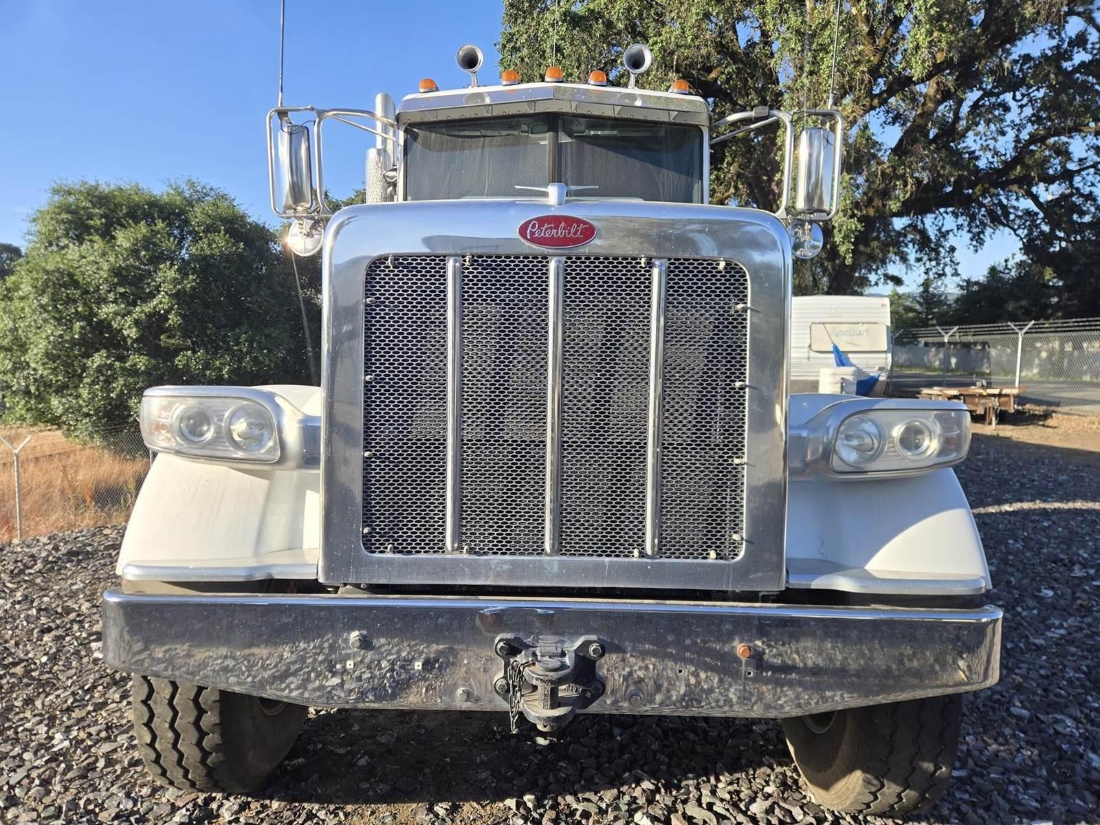 2018 Peterbilt 367 Dump Truck - image 10