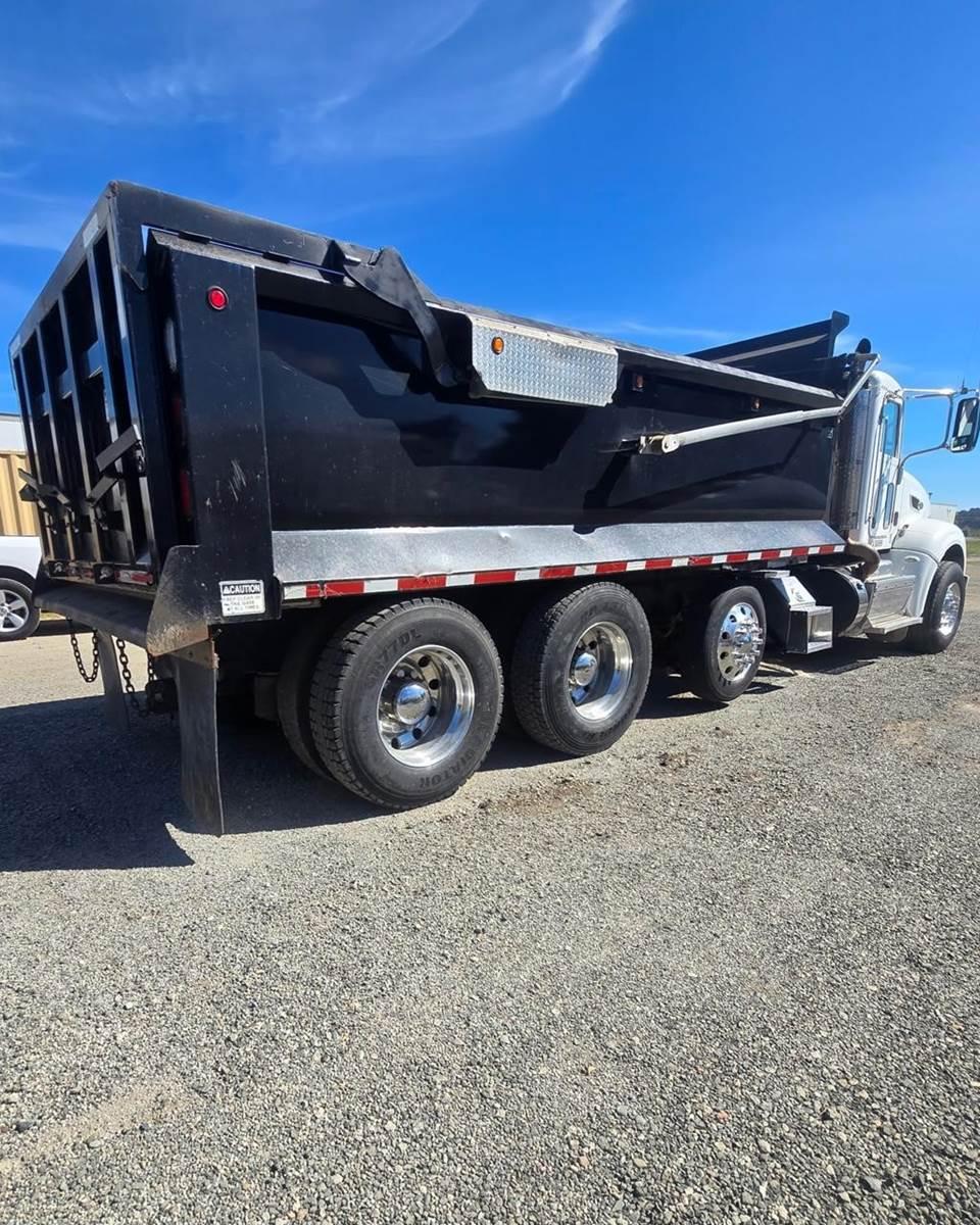 2012 Peterbilt 386 Dump Truck - image 5