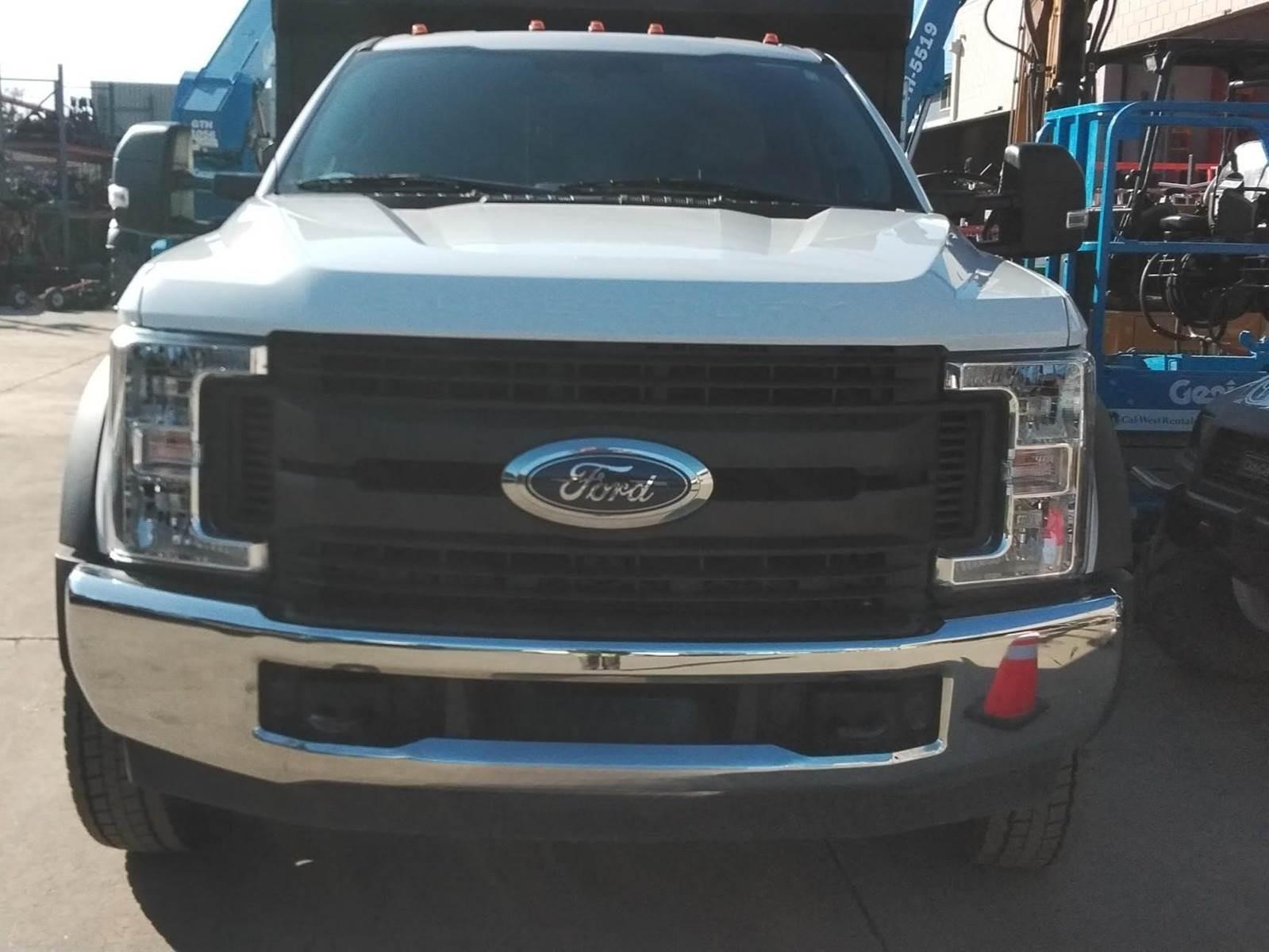 2019 Ford F-550 Dump Truck - image 6