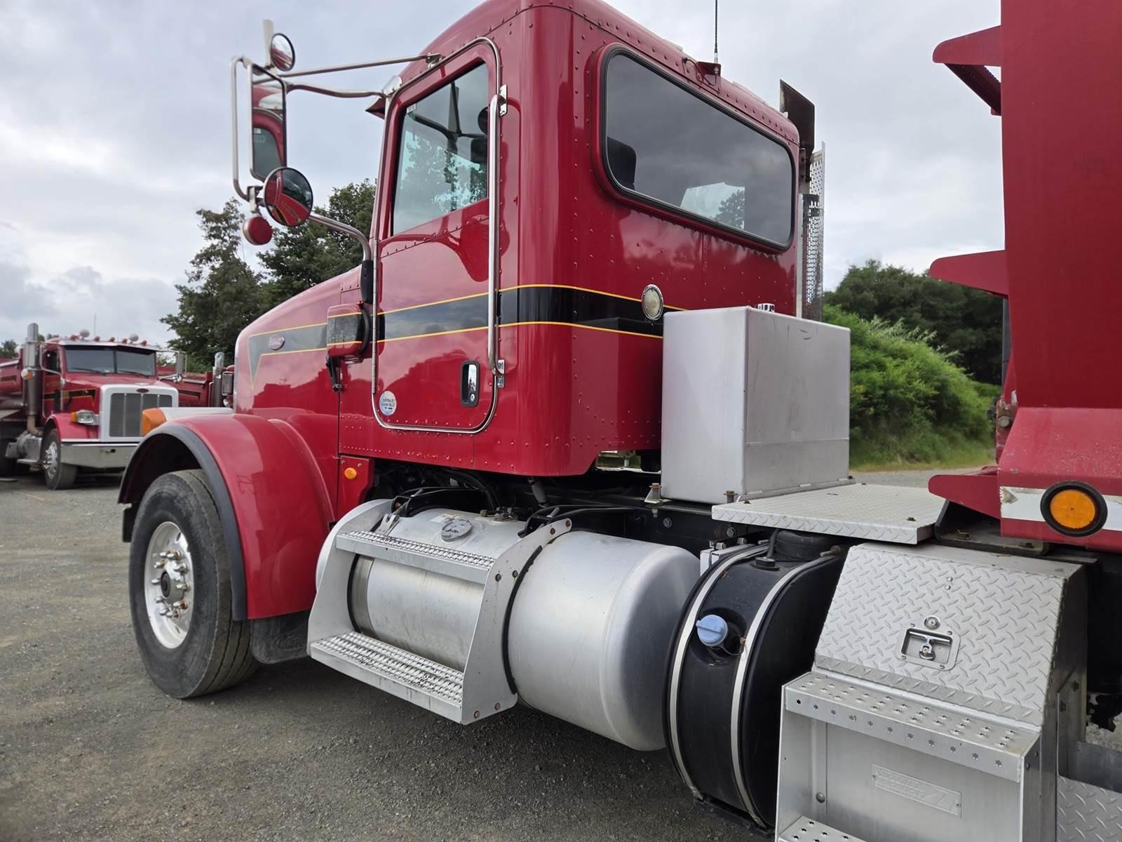 2013 Peterbilt 365 Dump Truck - image 29