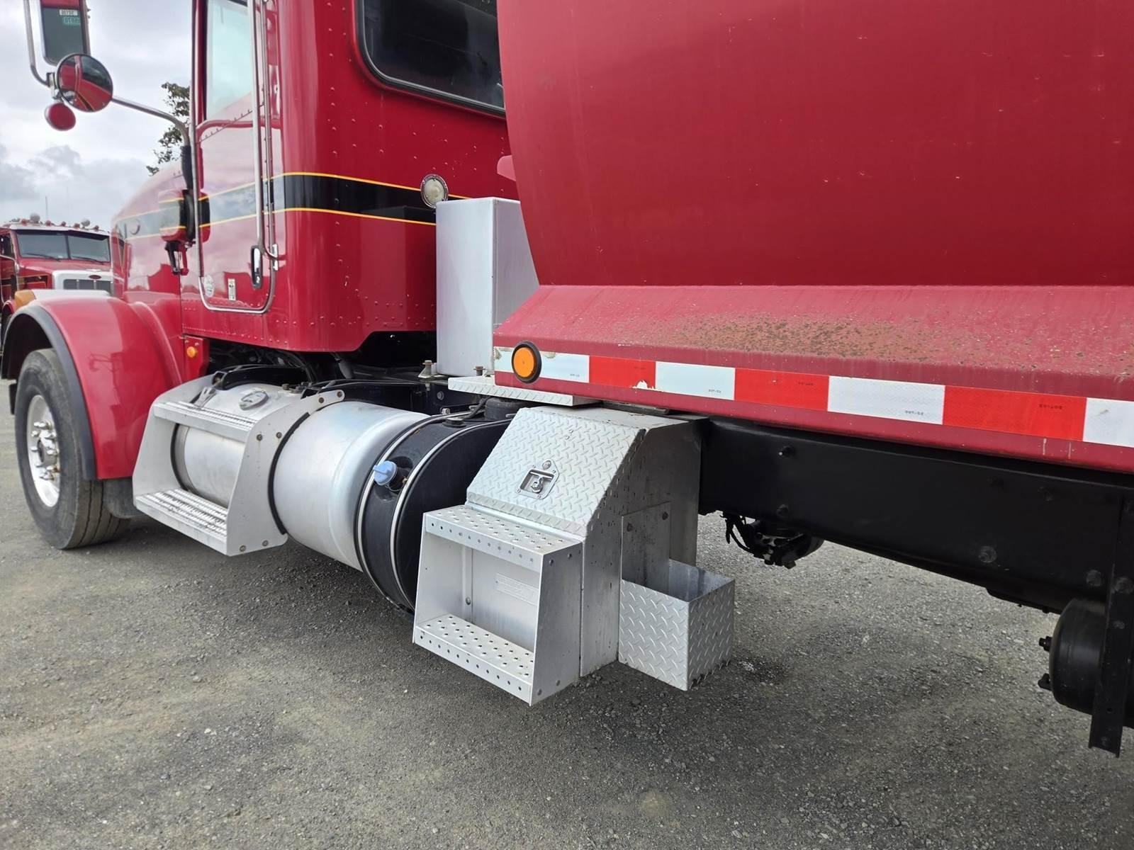 2013 Peterbilt 365 Dump Truck - image 30