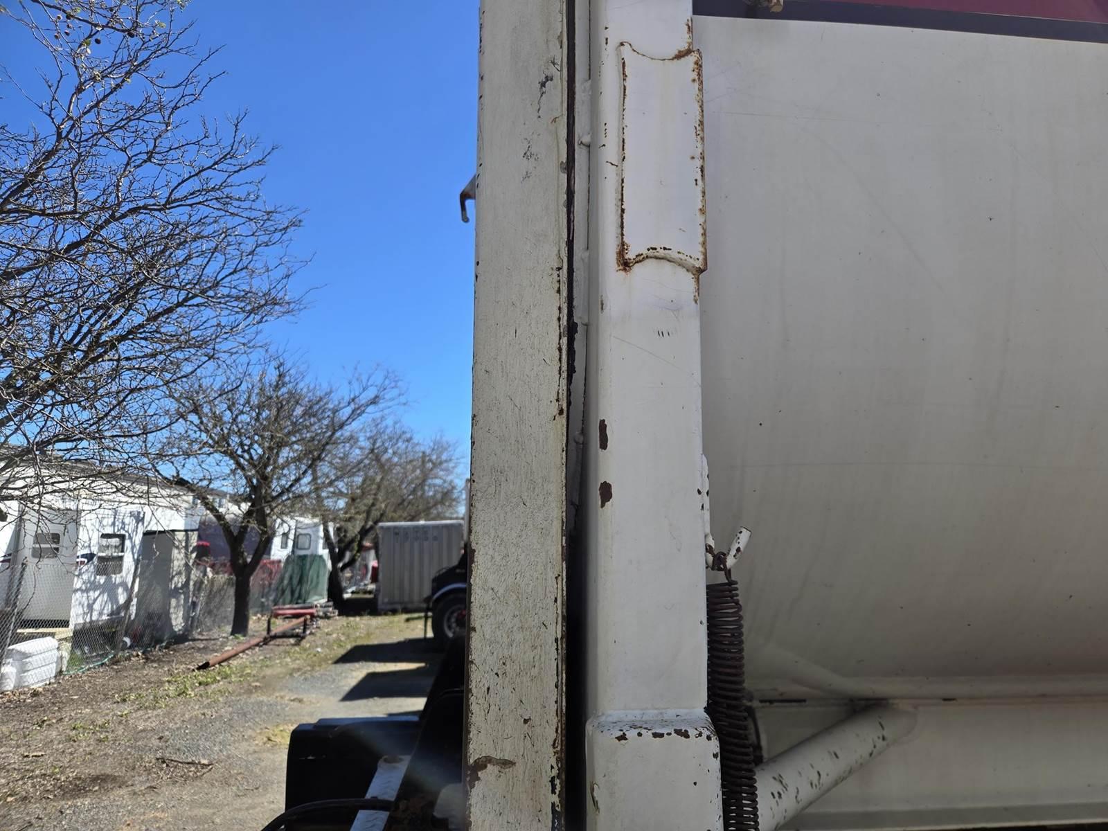2015 Peterbilt 579 Dump Truck - image 27