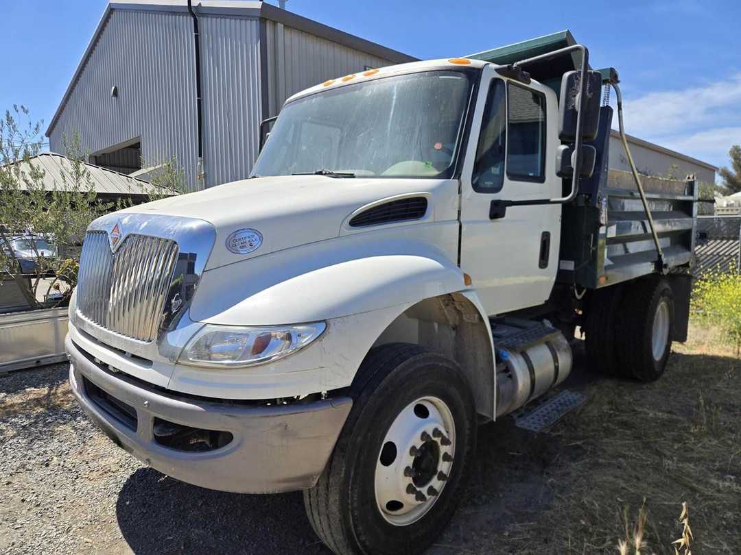 2020 International DuraStar 4300 Dump Truck
