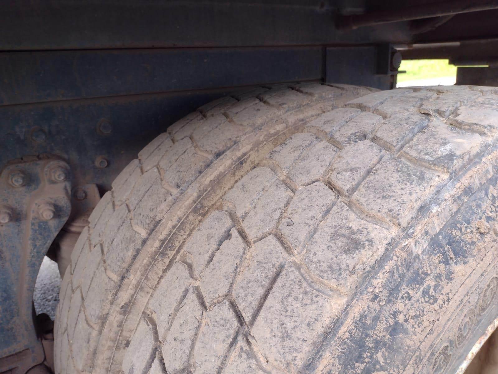 1995 Kenworth T800 Dump Truck - image 32