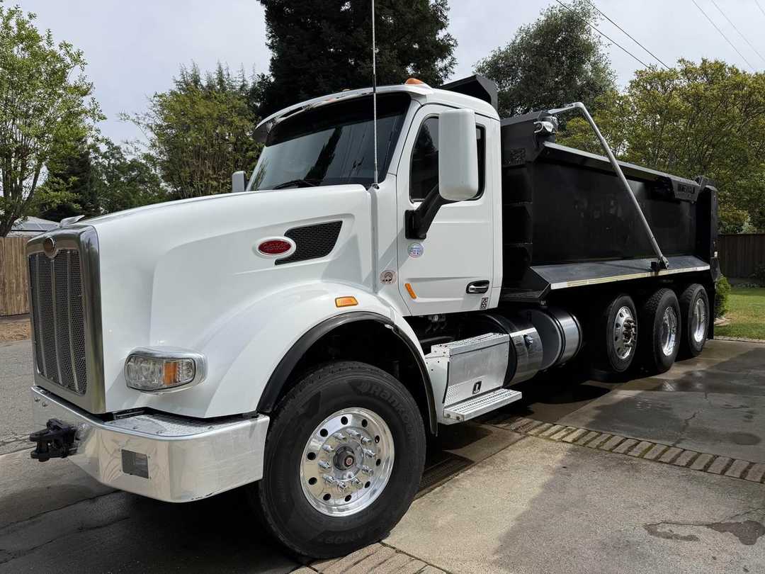 2015 Peterbilt 567 Dump Truck