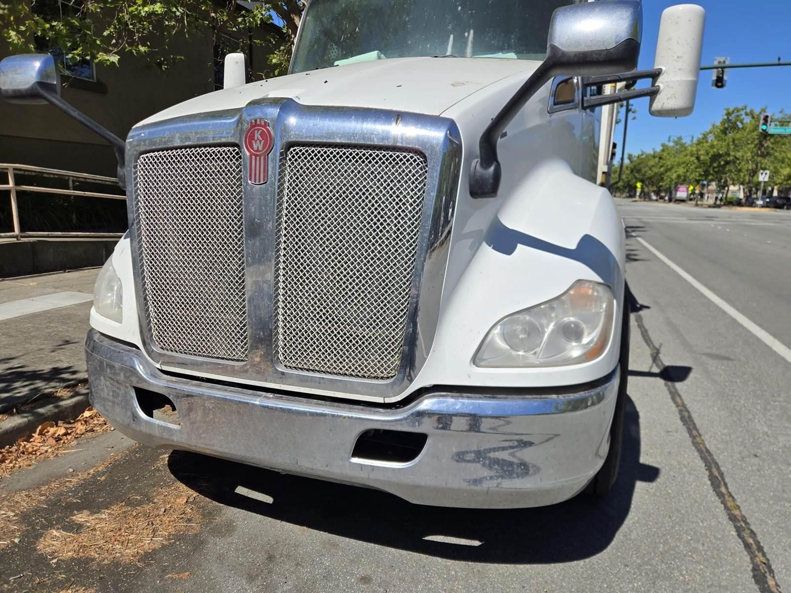 2018 Kenworth T680 Dump Truck - image 29