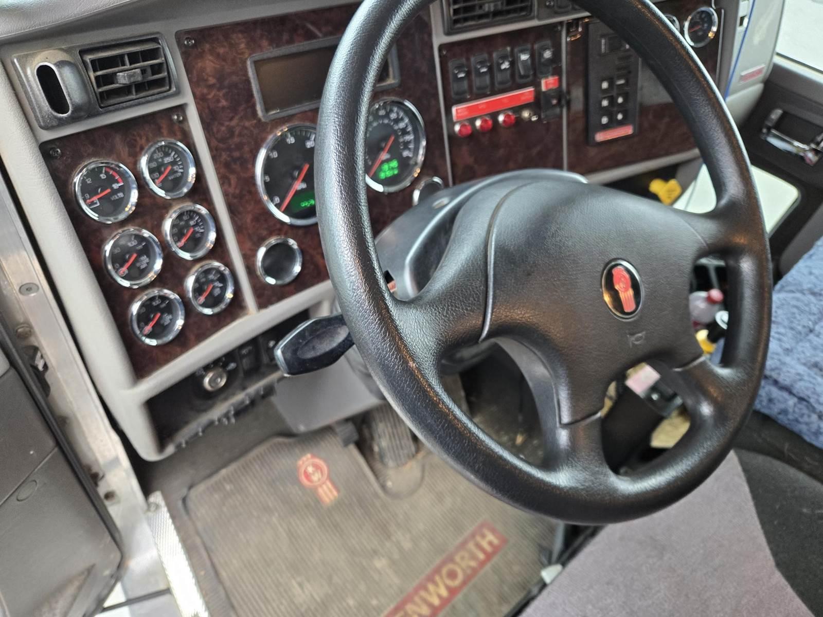 2020 Kenworth T270 Dump Truck - image 28