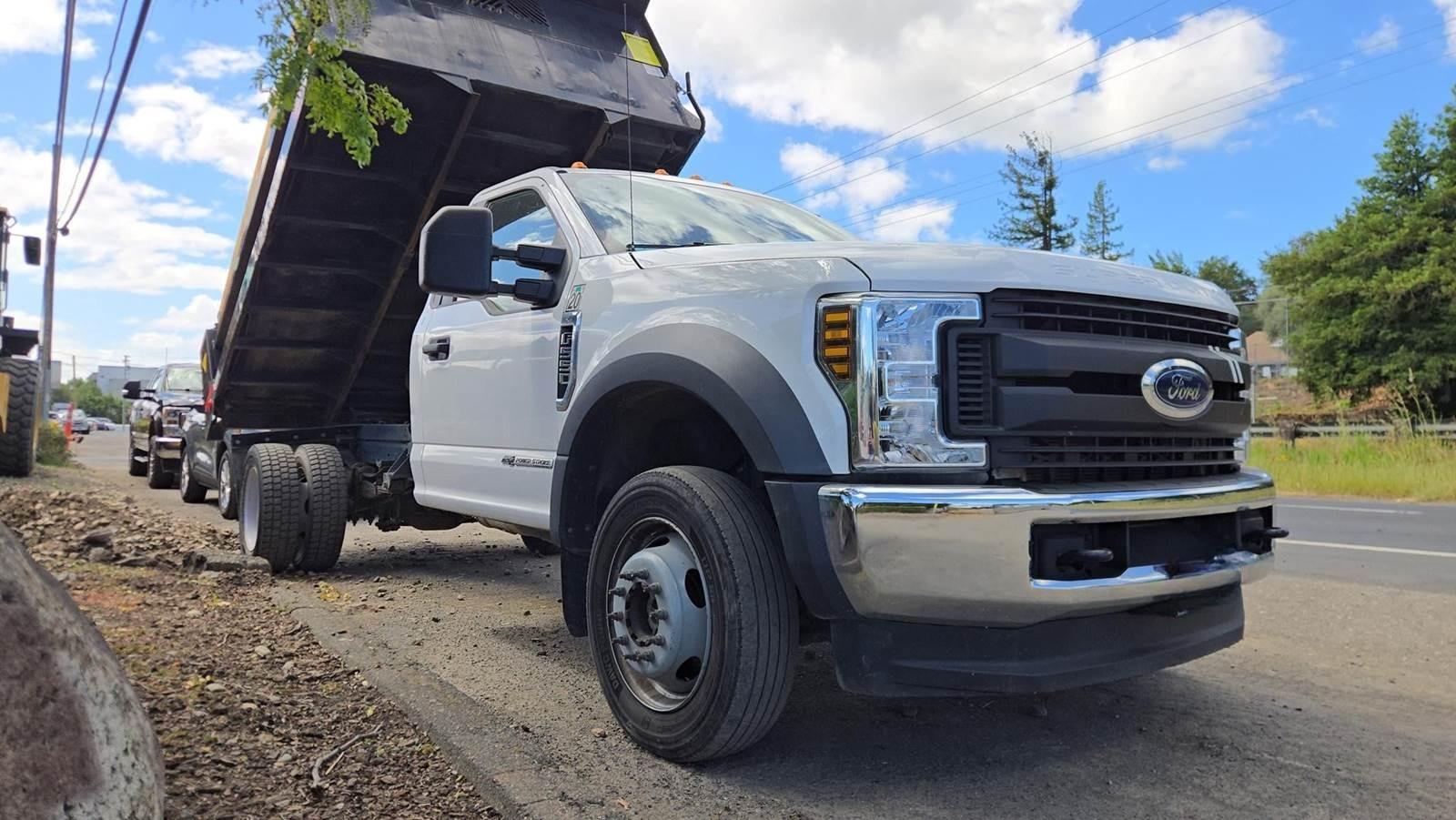 2019 Ford F-550 4x4 Dump Truck - image 52