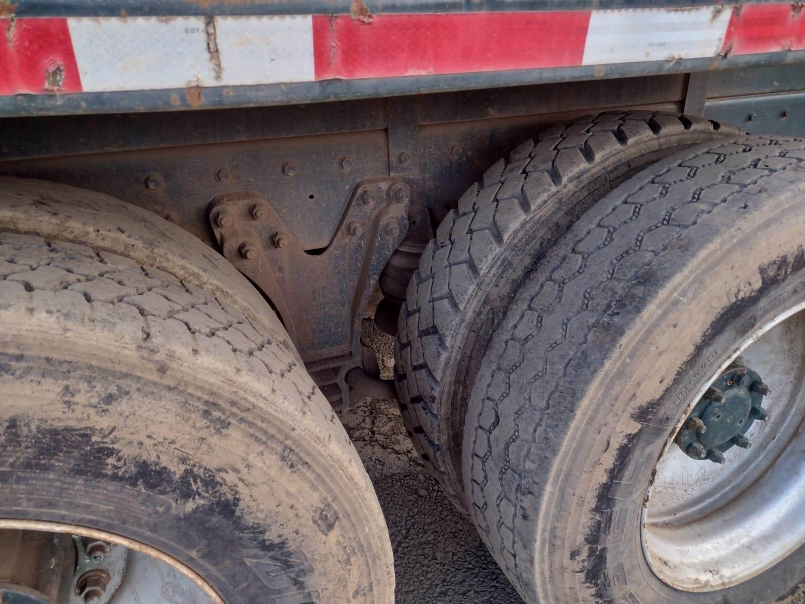 1995 Kenworth T800 Dump Truck - image 29