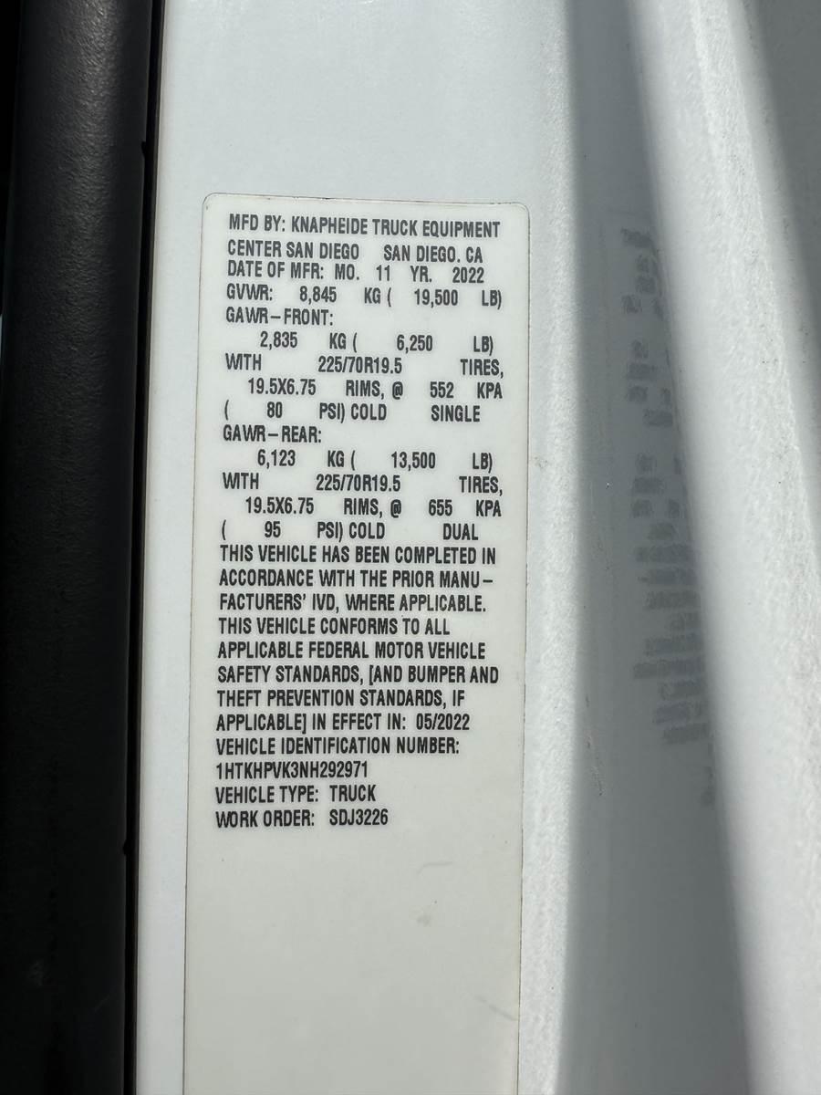 2022 Chevrolet W5500 Dump Truck - image 15