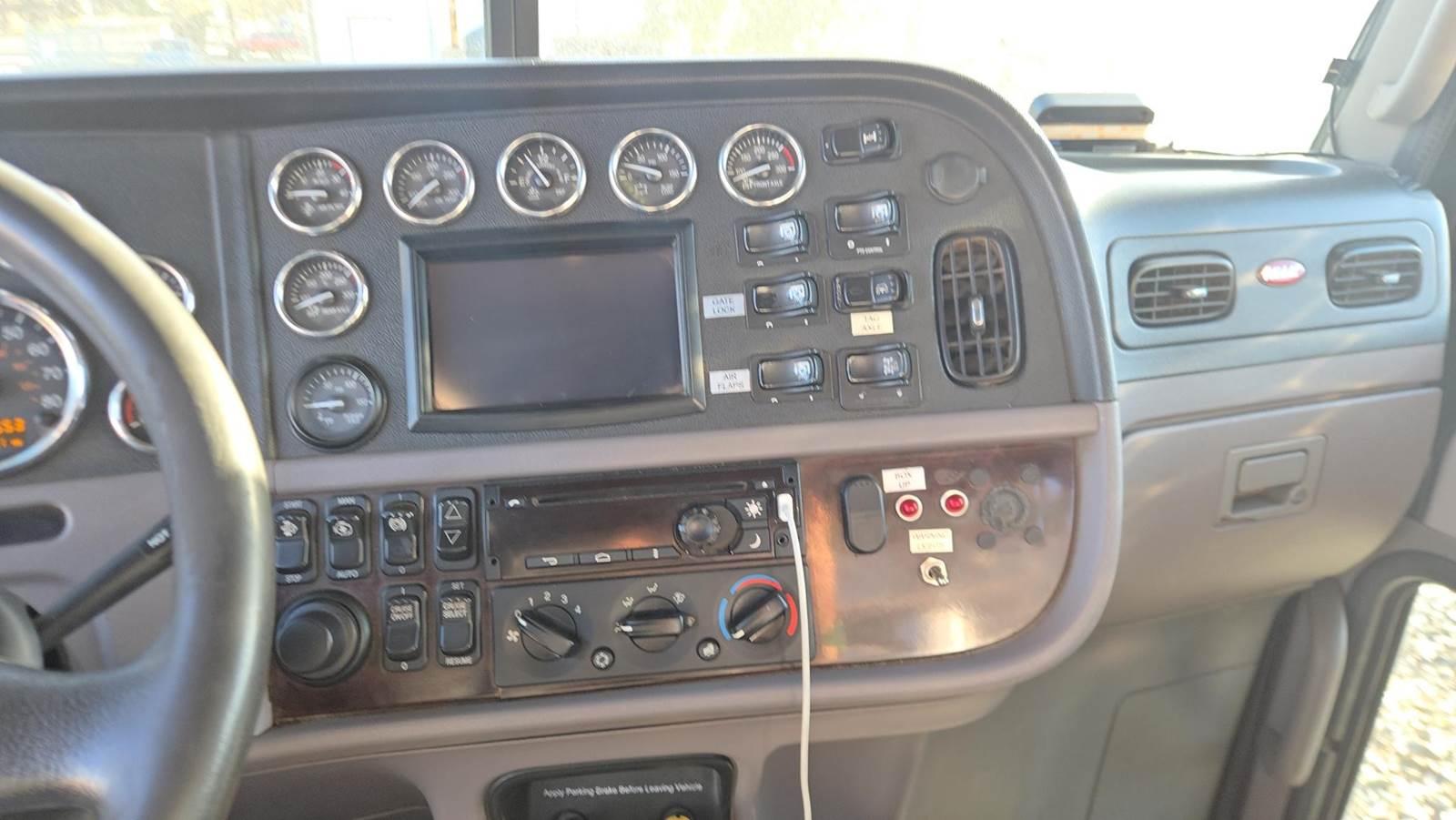2018 Peterbilt 367 Dump Truck - image 80